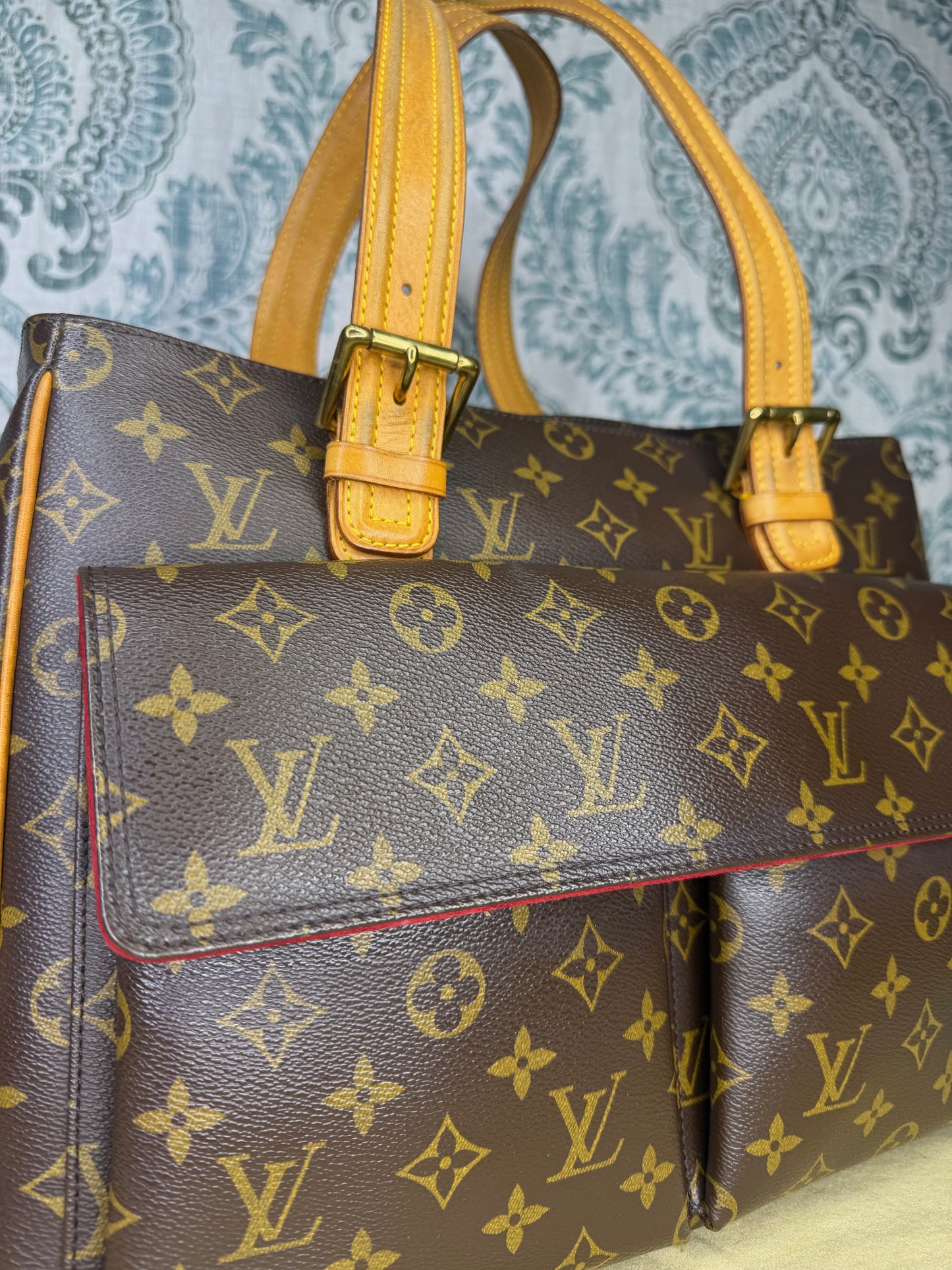 Louis Vuitton Multipli-Cite Shoulder Bag