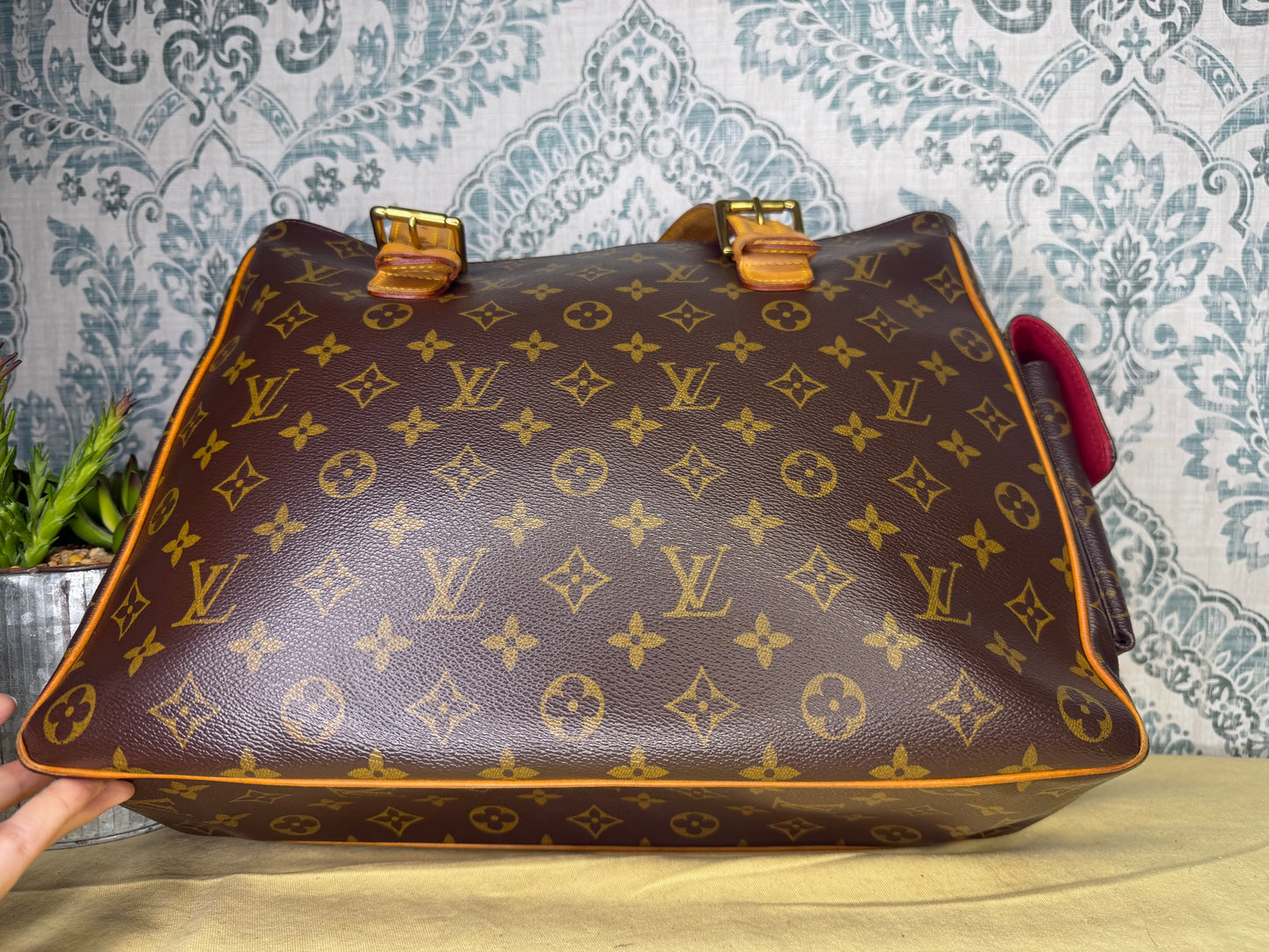 Louis Vuitton Multipli-Cite Shoulder Bag