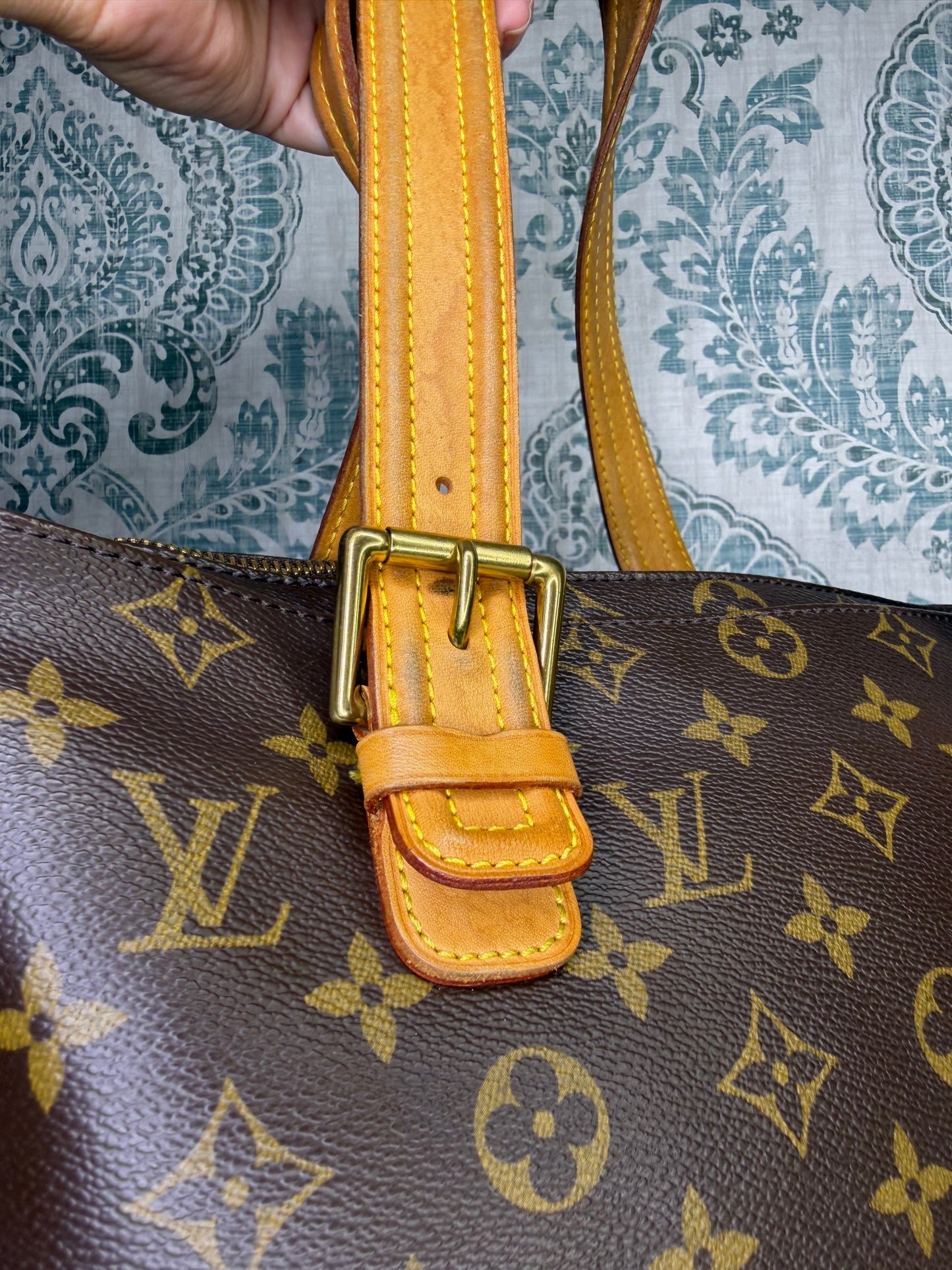 Louis Vuitton Multipli-Cite Shoulder Bag