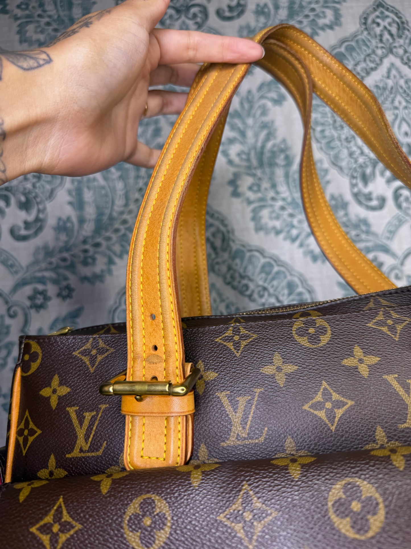 Louis Vuitton Multipli-Cite Shoulder Bag