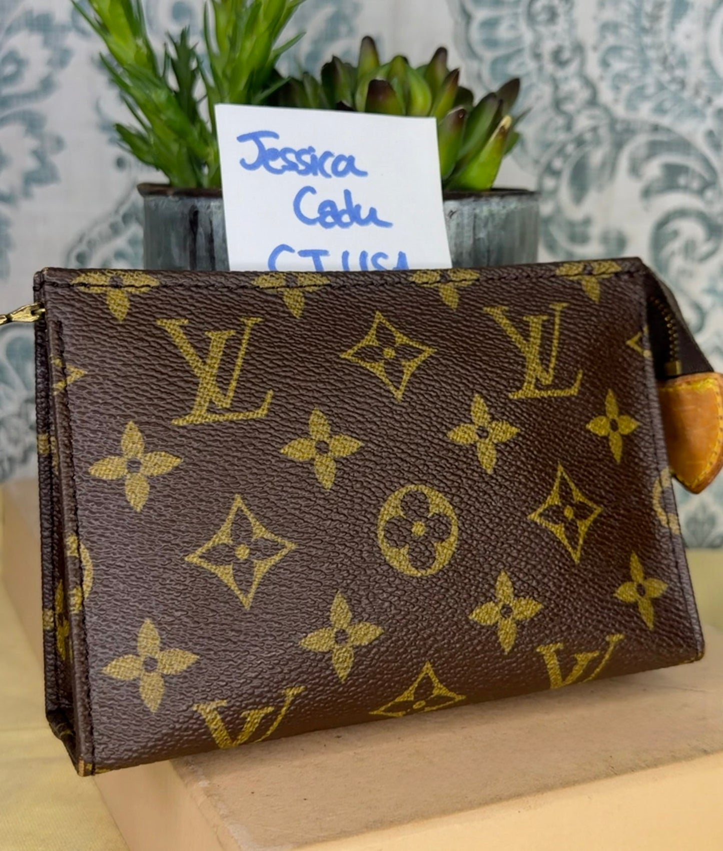 Louis Vuitton Toiletry 15