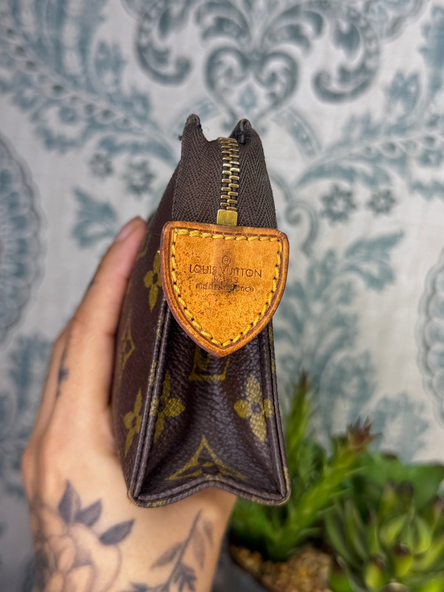 Louis Vuitton Toiletry 15