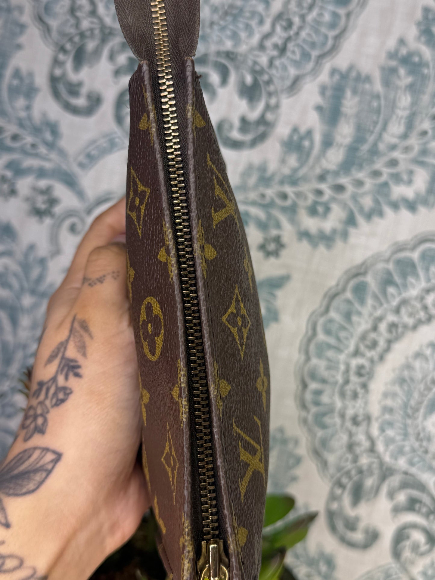Louis Vuitton Toiletry 15