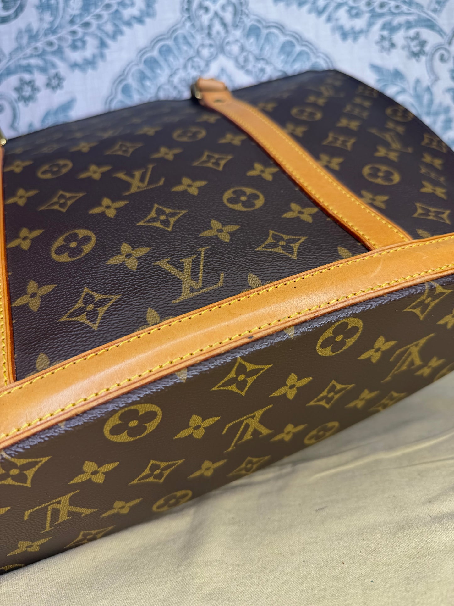 Louis Vuitton Babylone Shoulder Bag