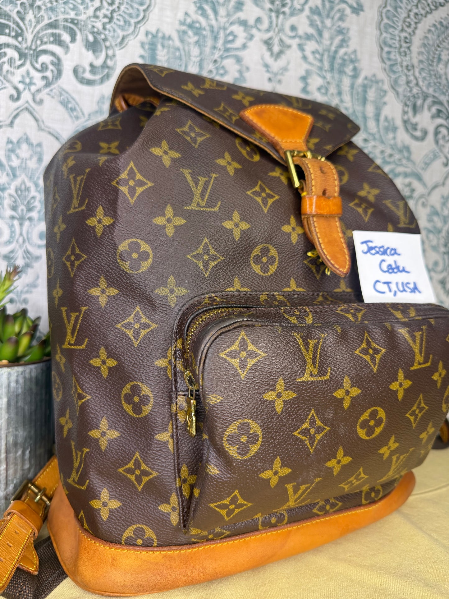 Louis Vuitton Montsouris GM