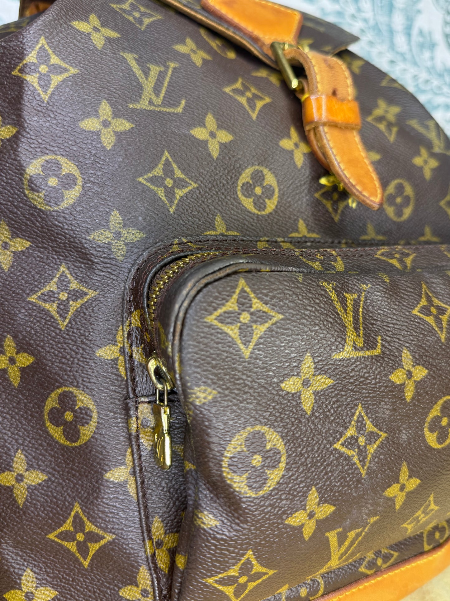 Louis Vuitton Montsouris GM