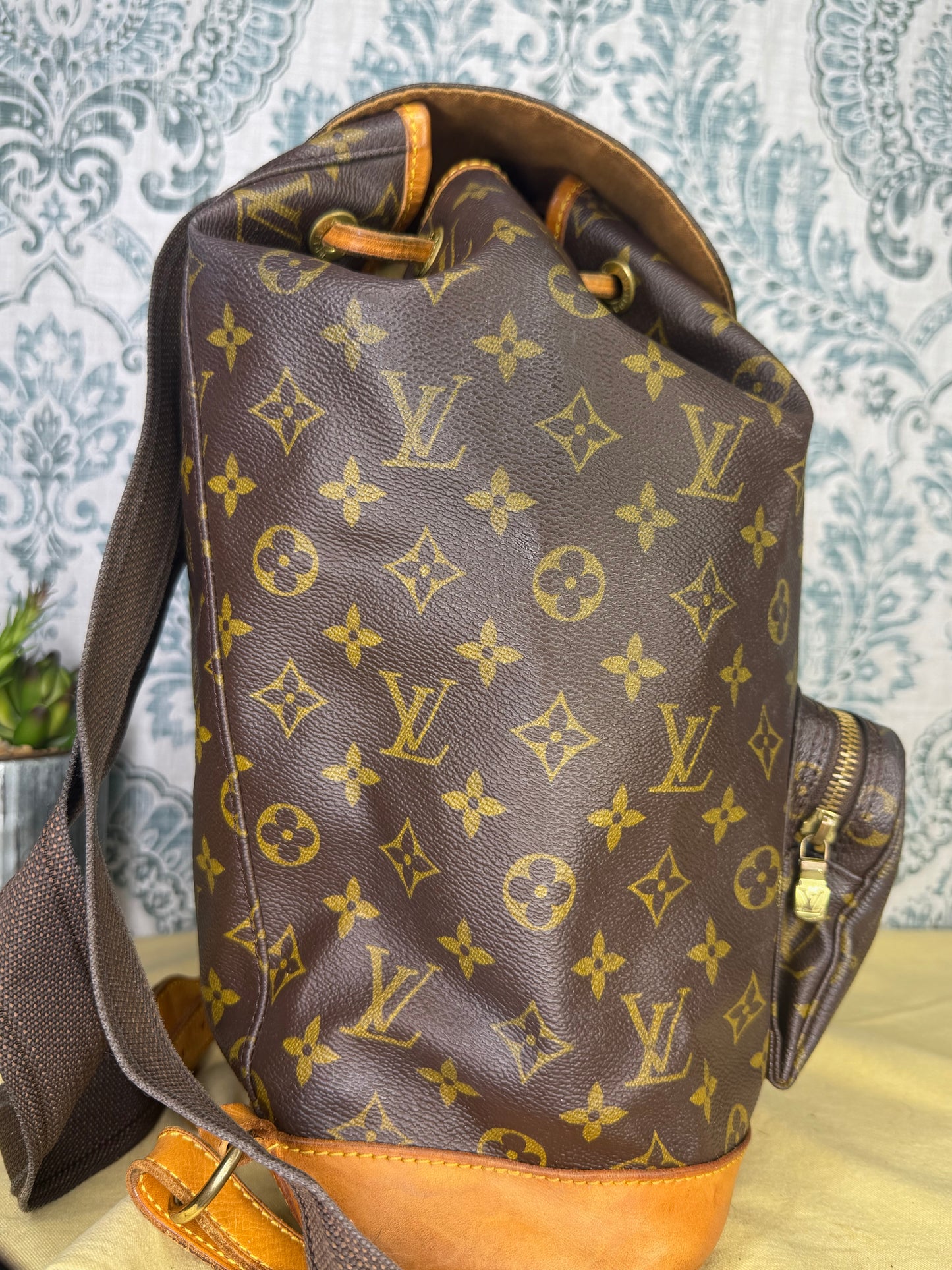 Louis Vuitton Montsouris GM