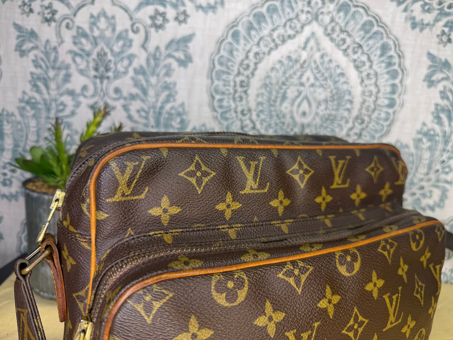 Louis Vuitton Nile PM