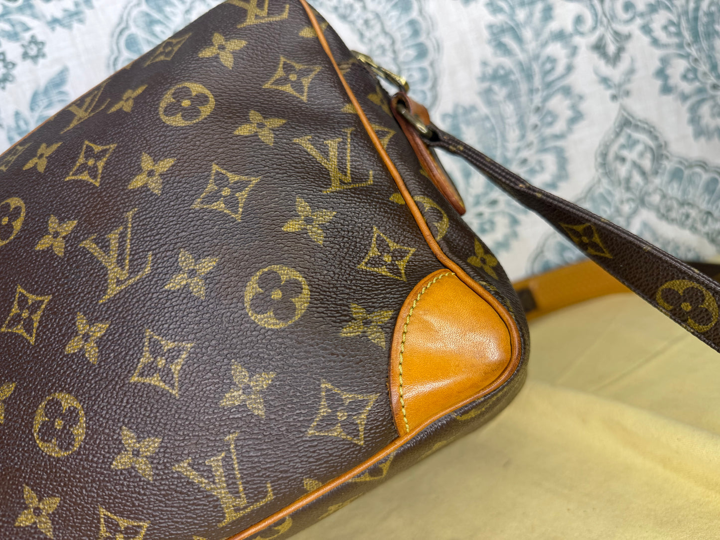 Louis Vuitton Nile PM