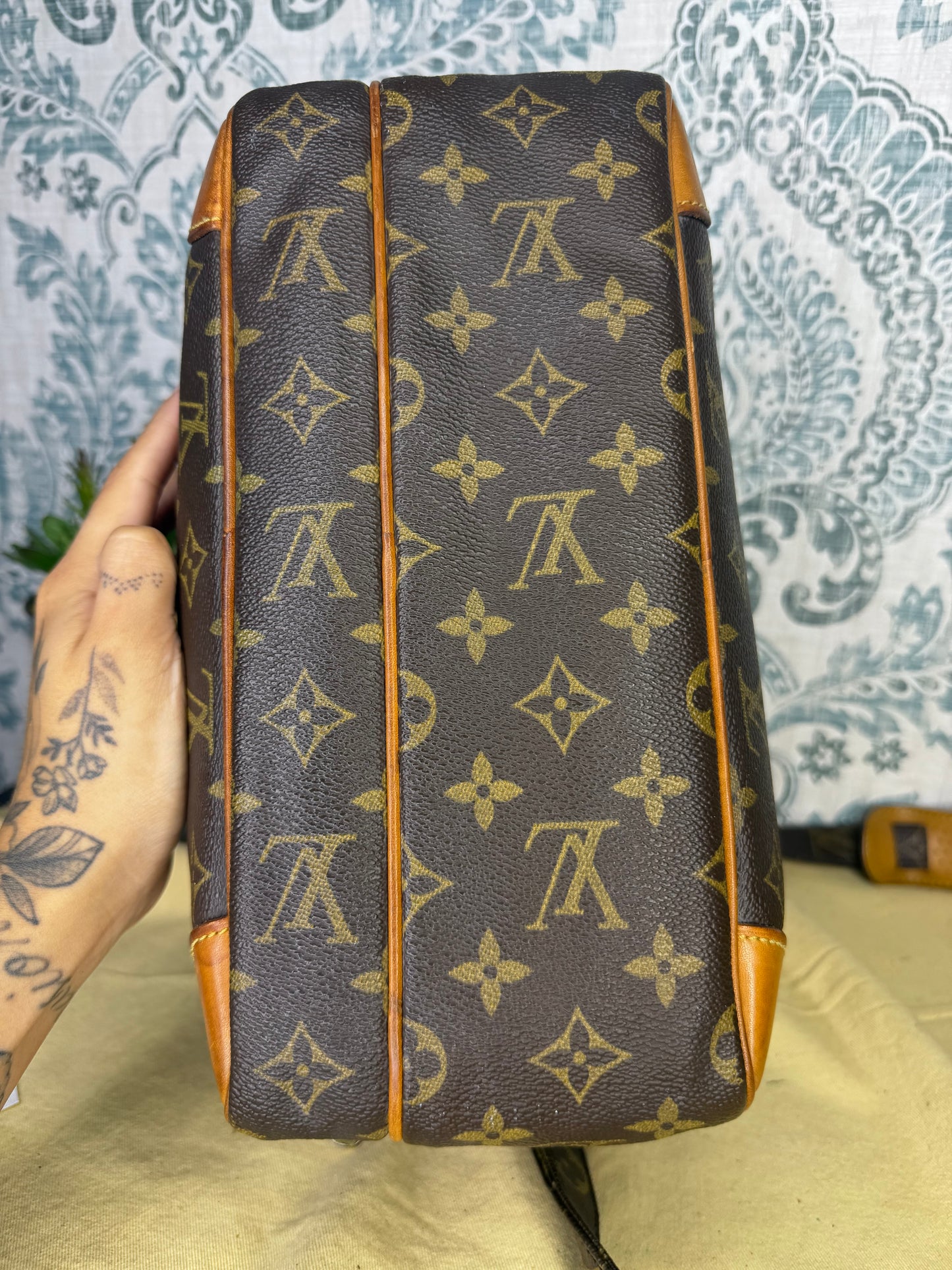 Louis Vuitton Nile PM