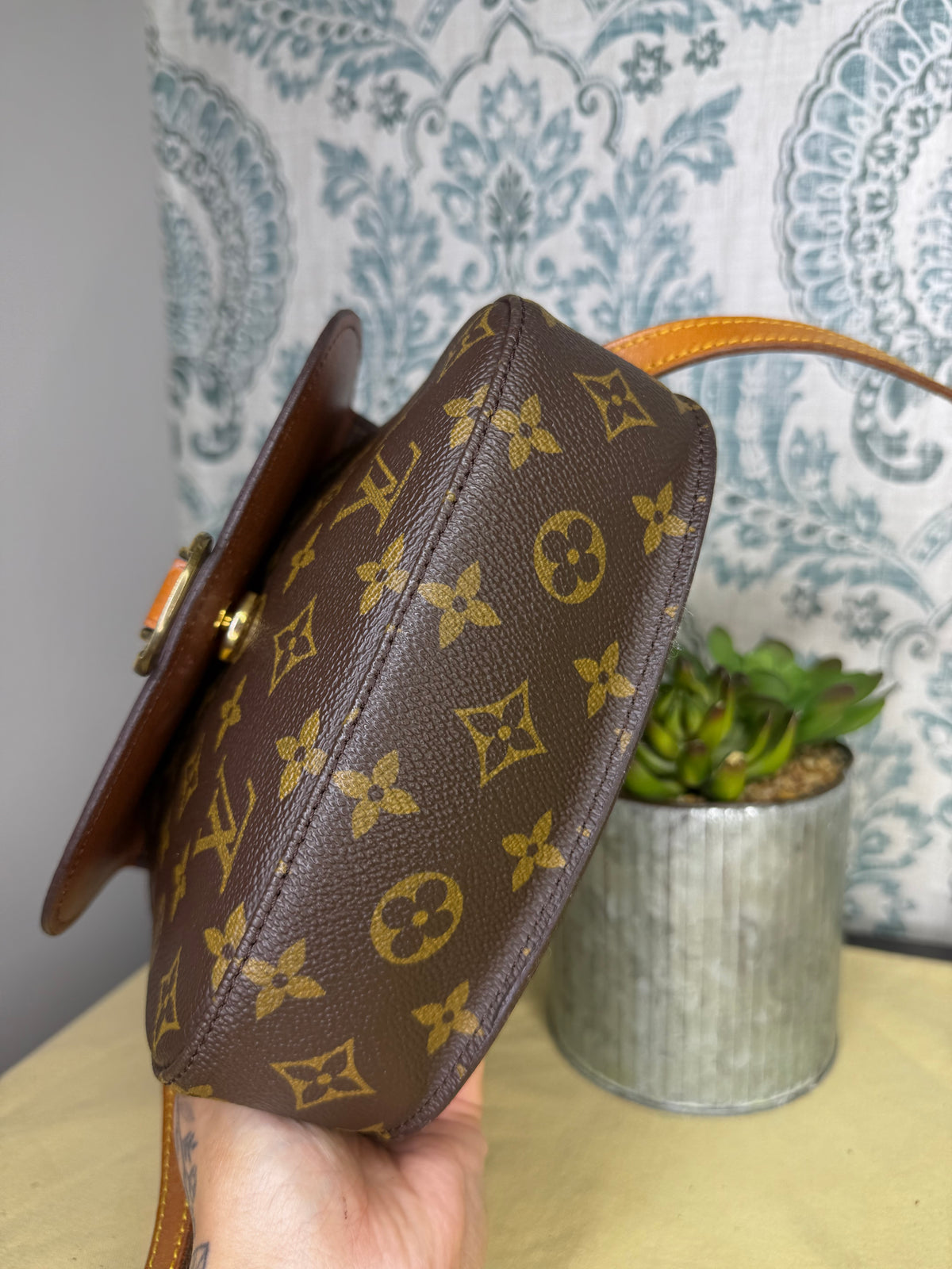 Louis Vuitton Saint Cloud MM