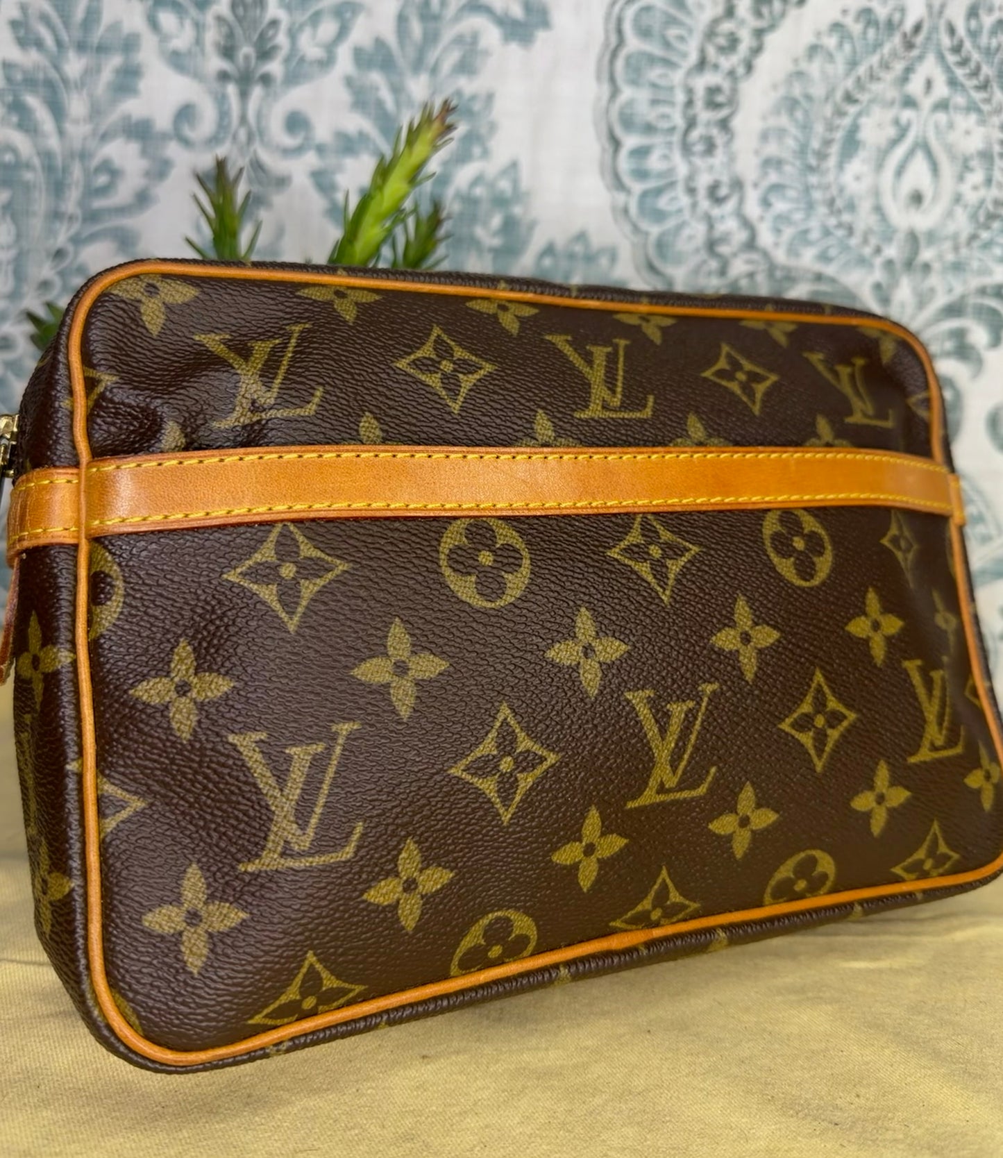 Louis Vuitton Compiegne 23