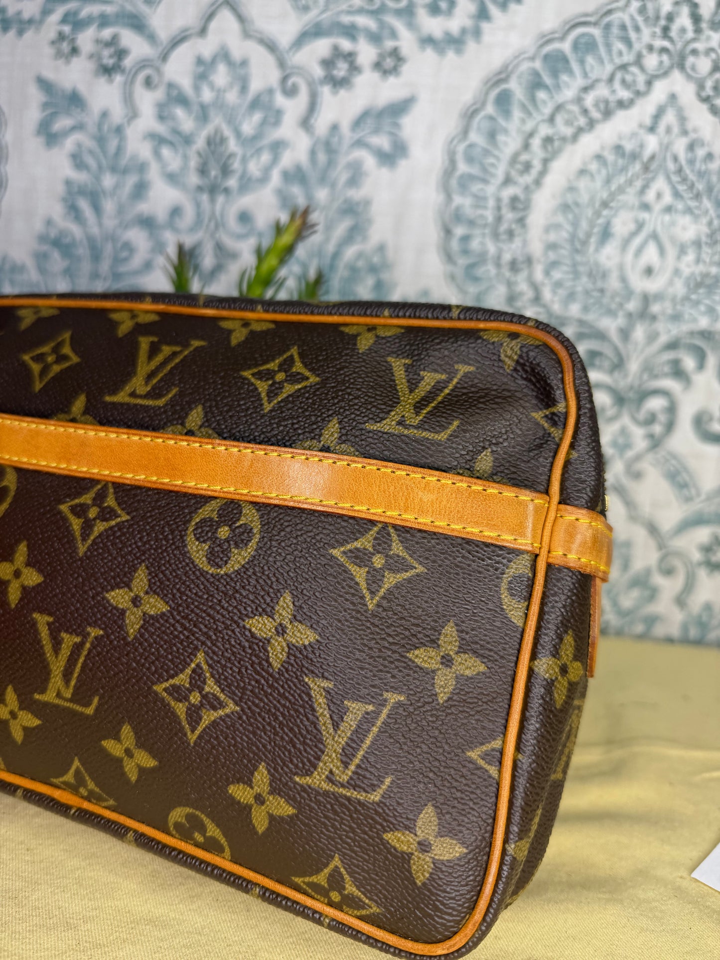 Louis Vuitton Compiegne 23