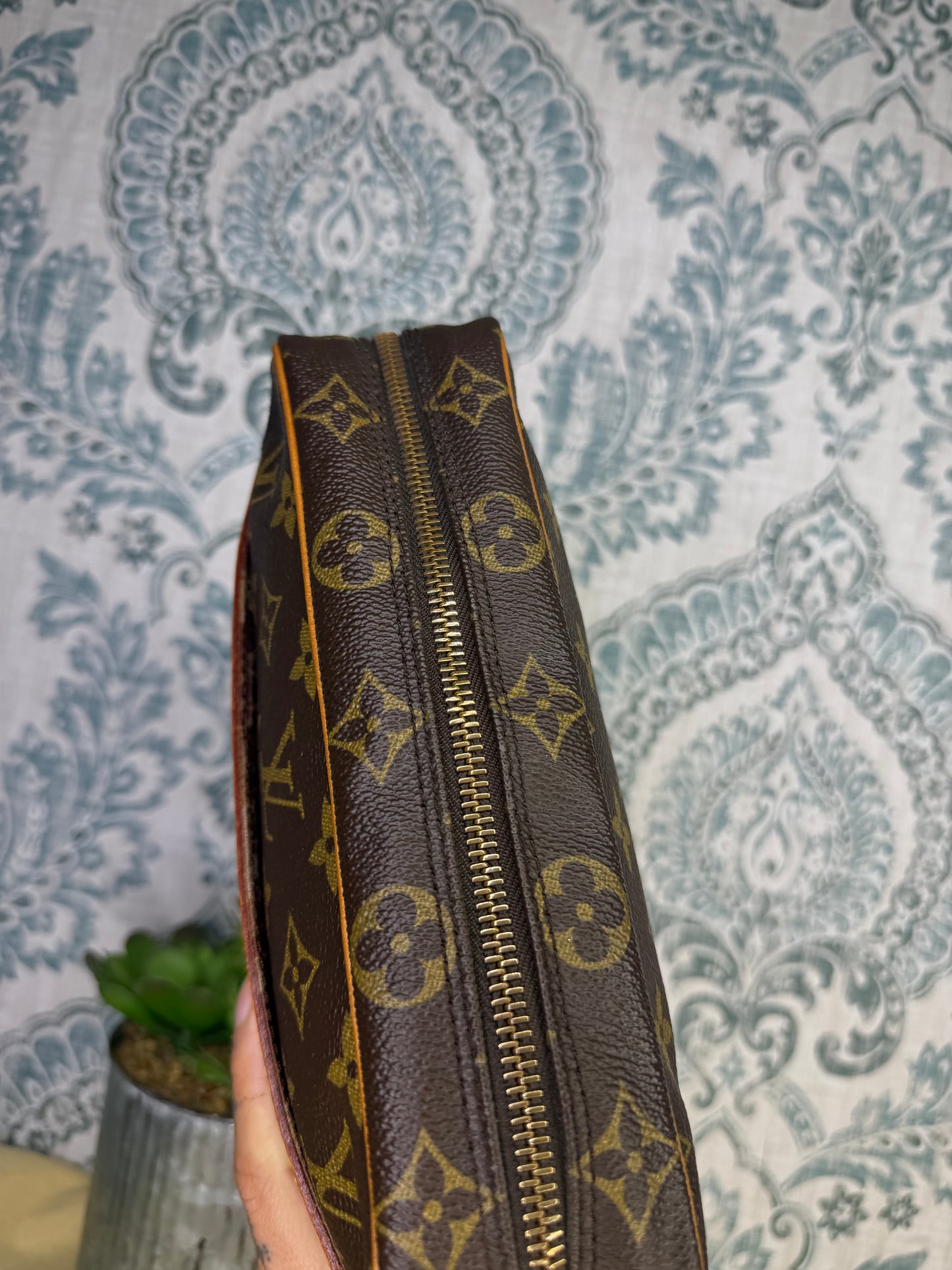 Louis Vuitton Compiegne 23