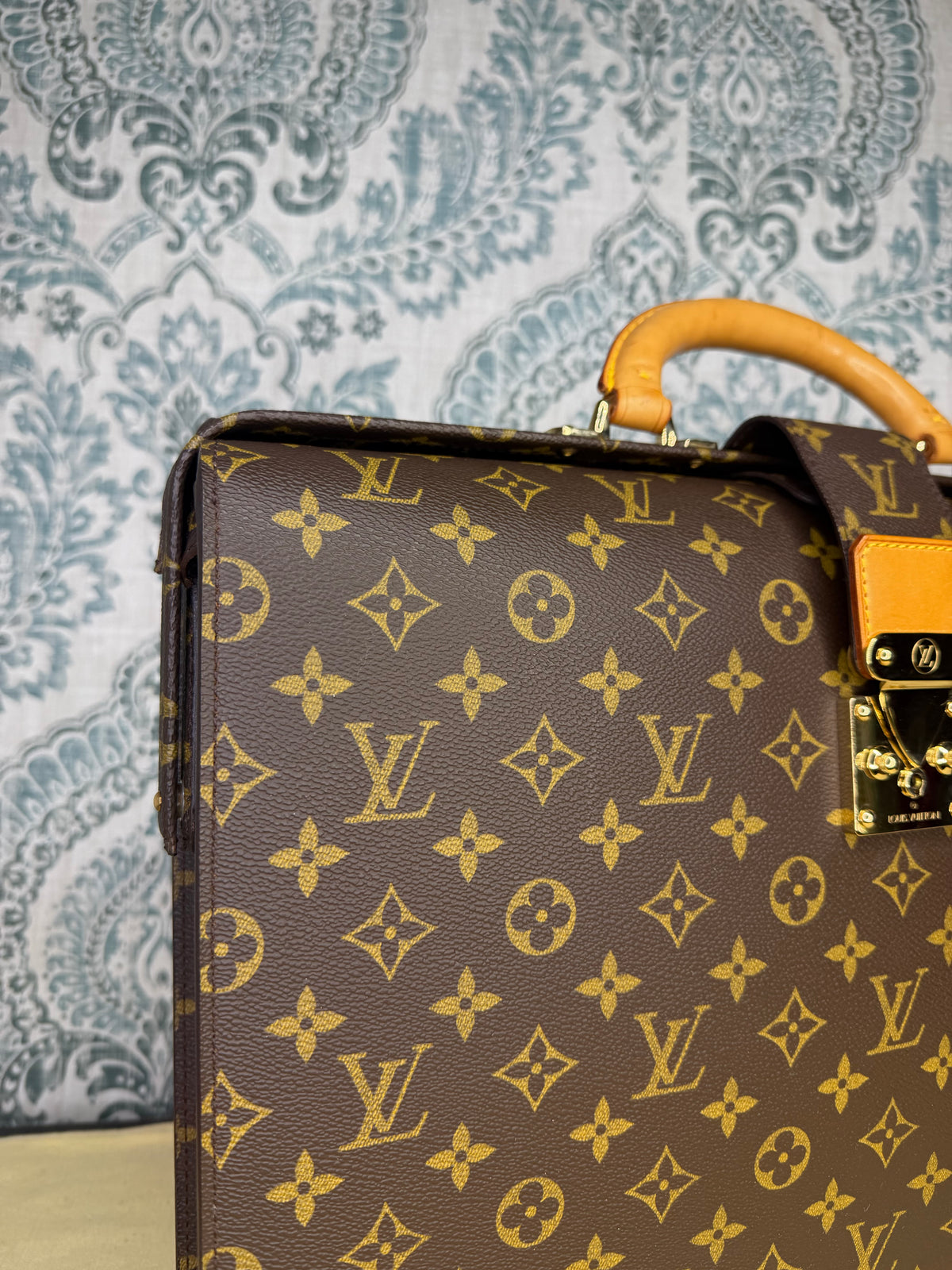 Louis Vuitton Serviette Fermoir Briefcase