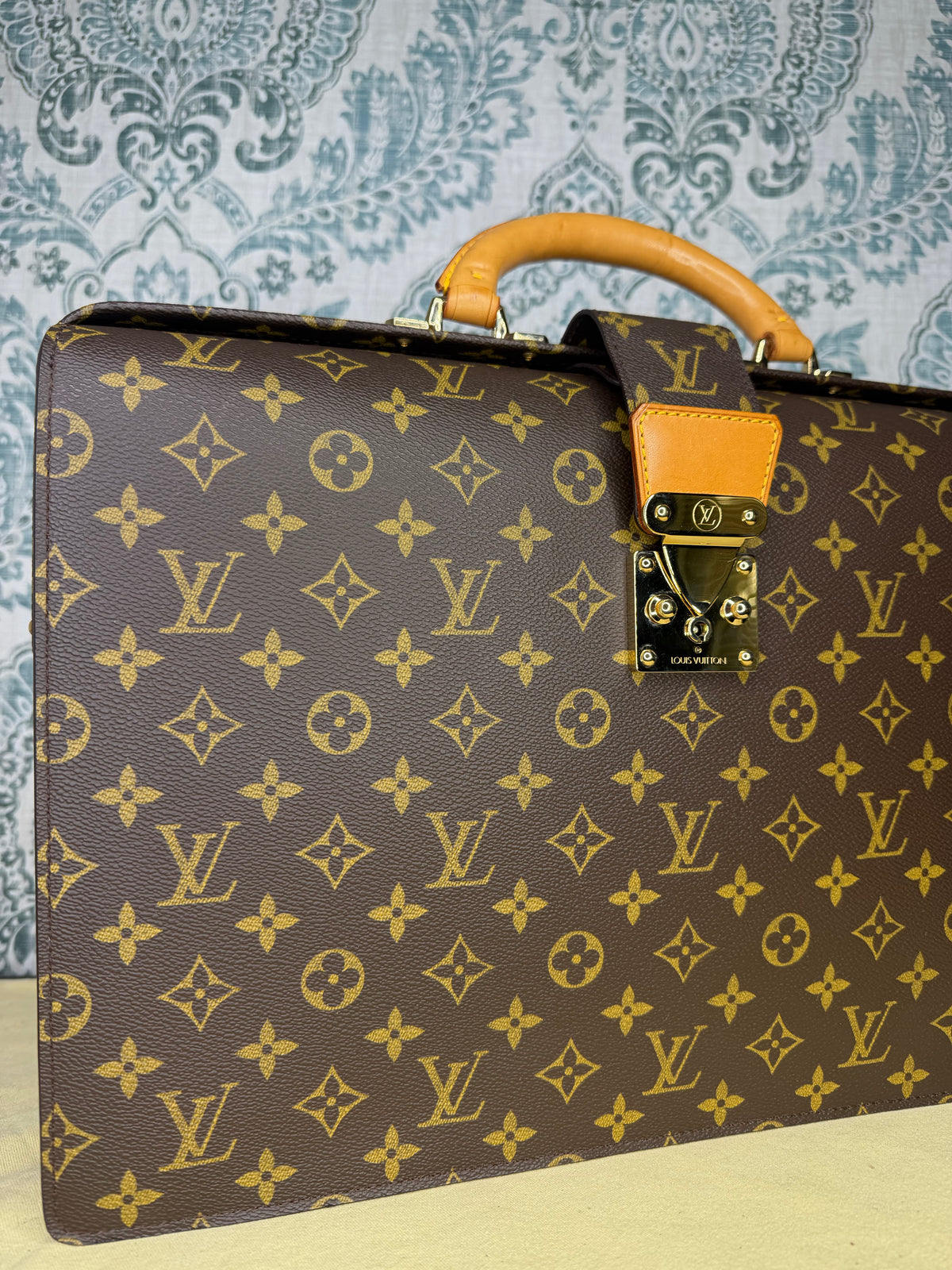 Louis Vuitton Serviette Fermoir Briefcase