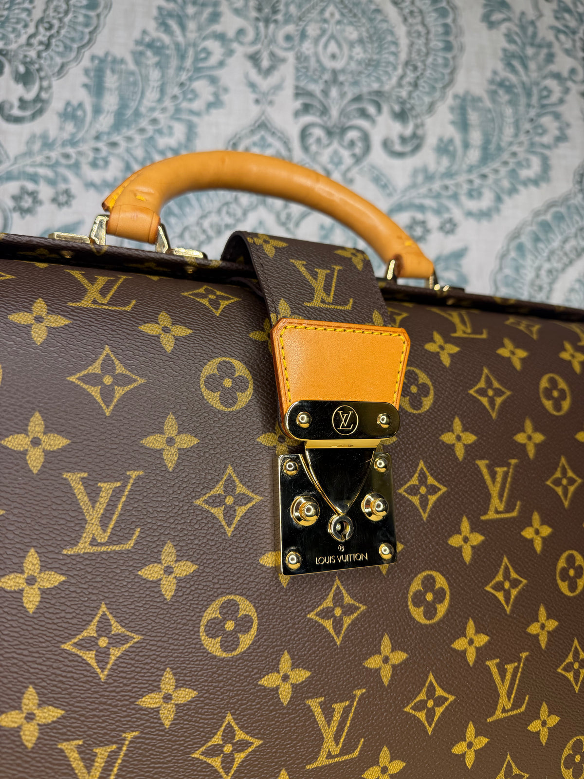 Louis Vuitton Serviette Fermoir Briefcase