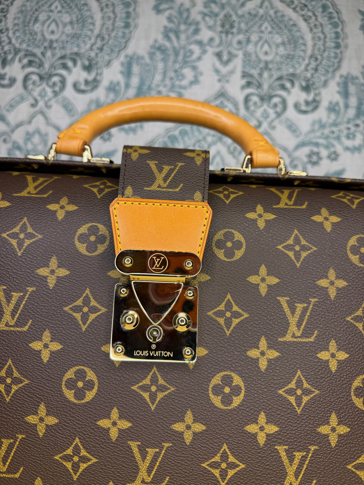 Louis Vuitton Serviette Fermoir Briefcase
