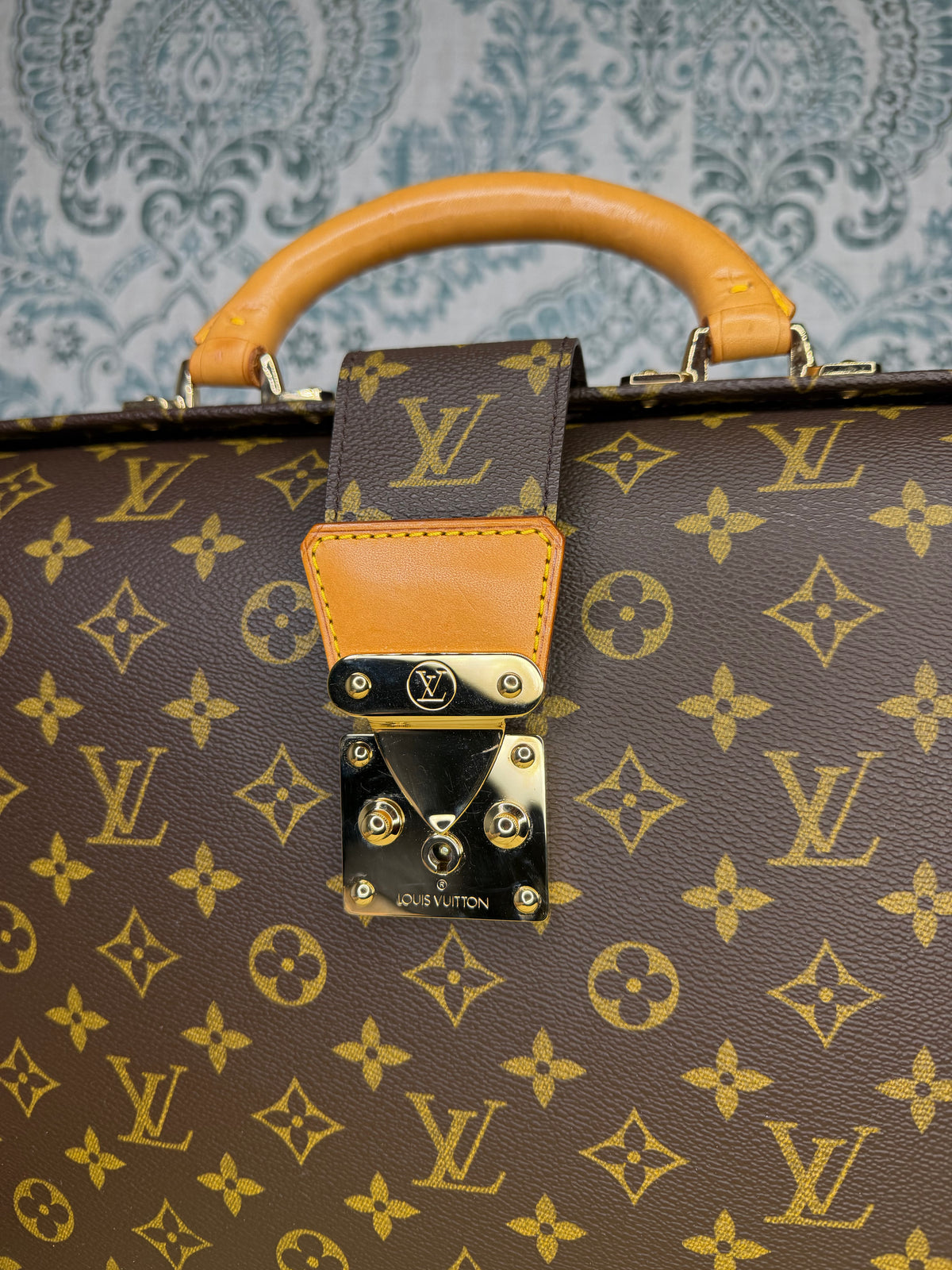 Louis Vuitton Serviette Fermoir Briefcase