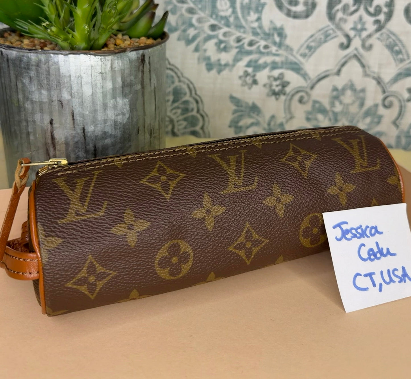 Louis Vuitton Trousse Ronde Pouch