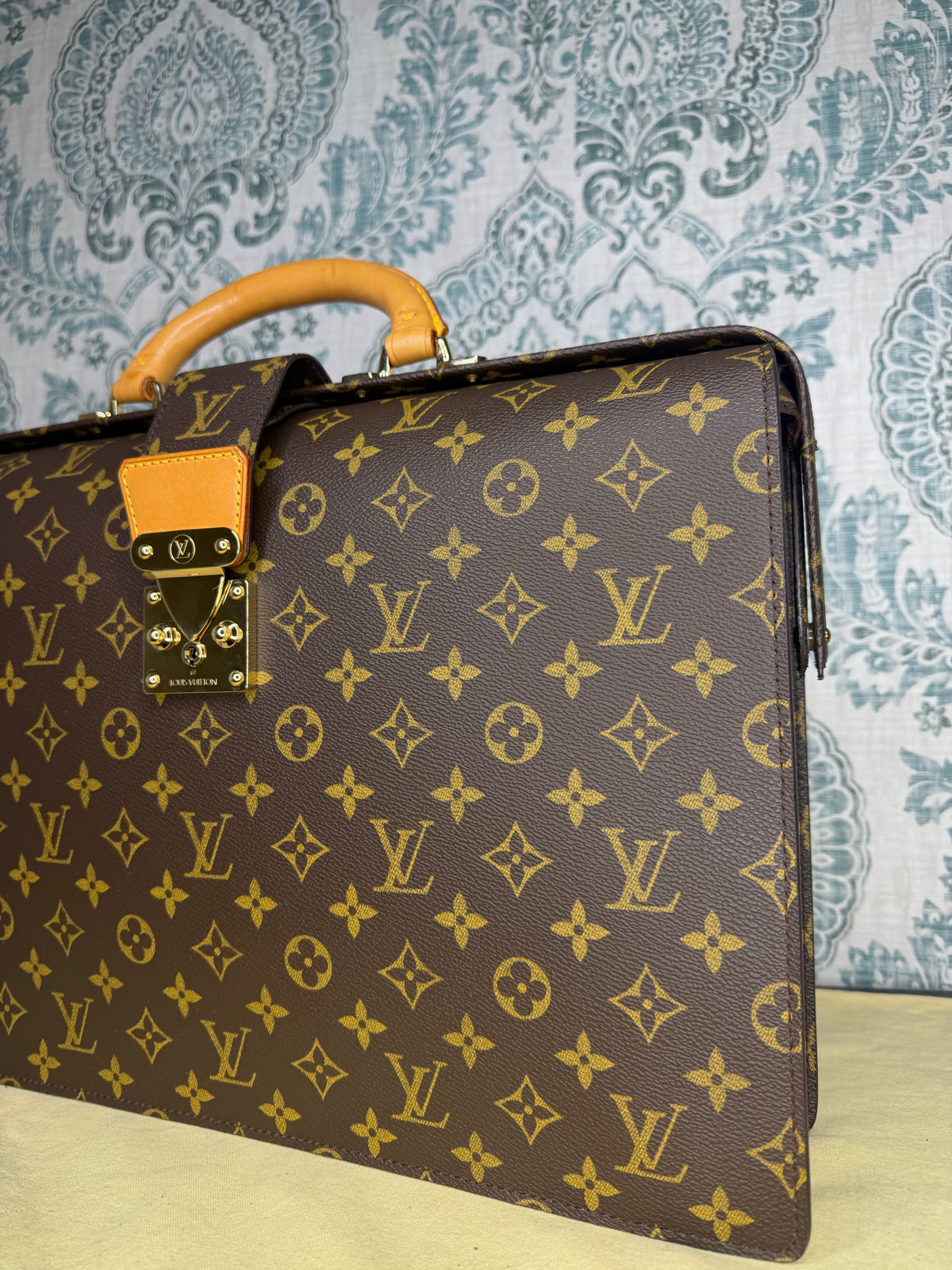 Louis Vuitton Serviette Fermoir Briefcase