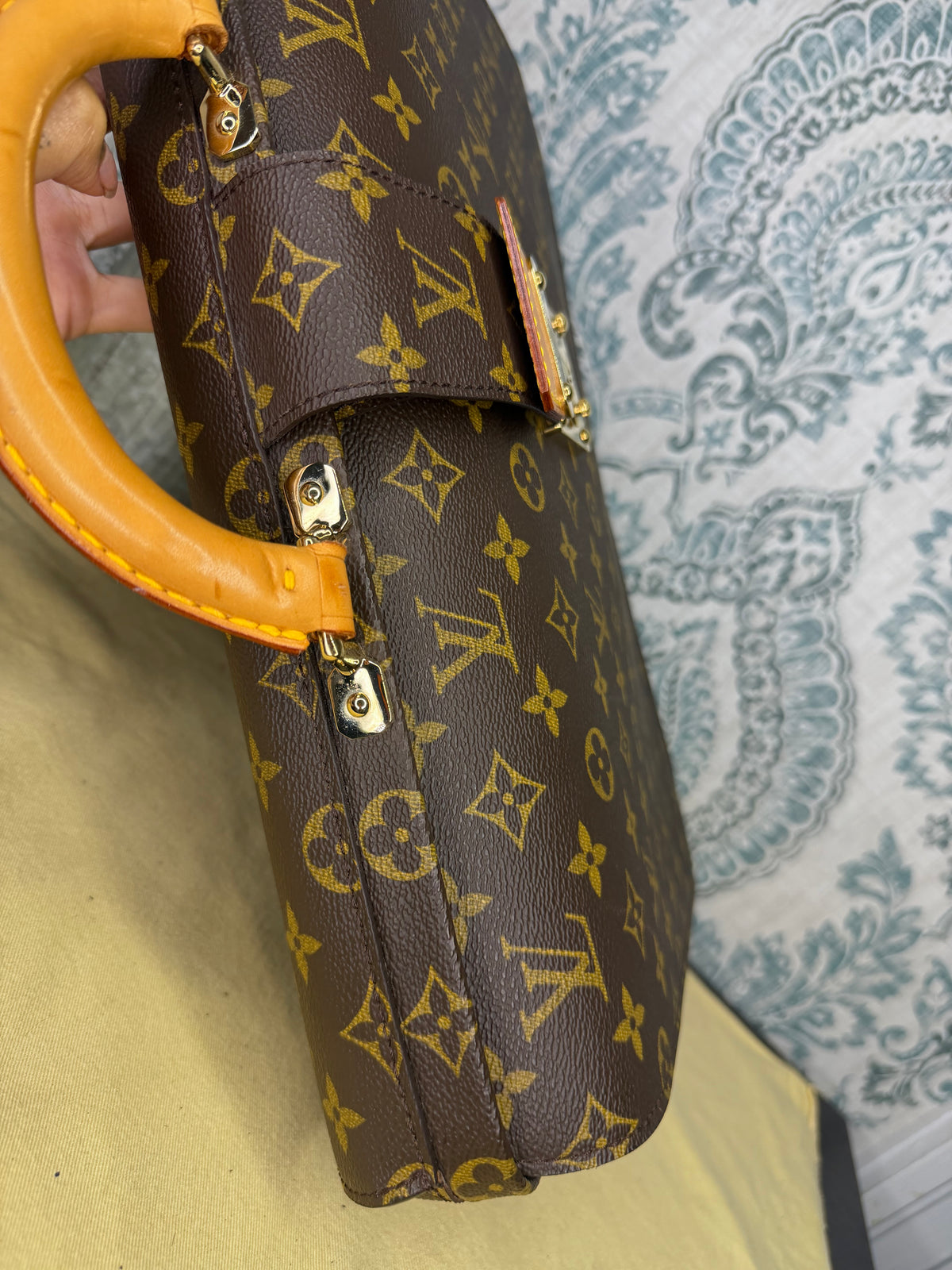 Louis Vuitton Serviette Fermoir Briefcase