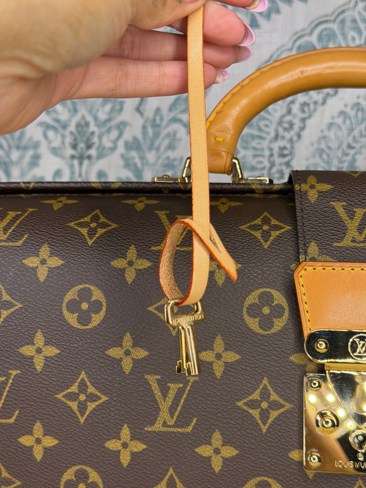 Louis Vuitton Serviette Fermoir Briefcase