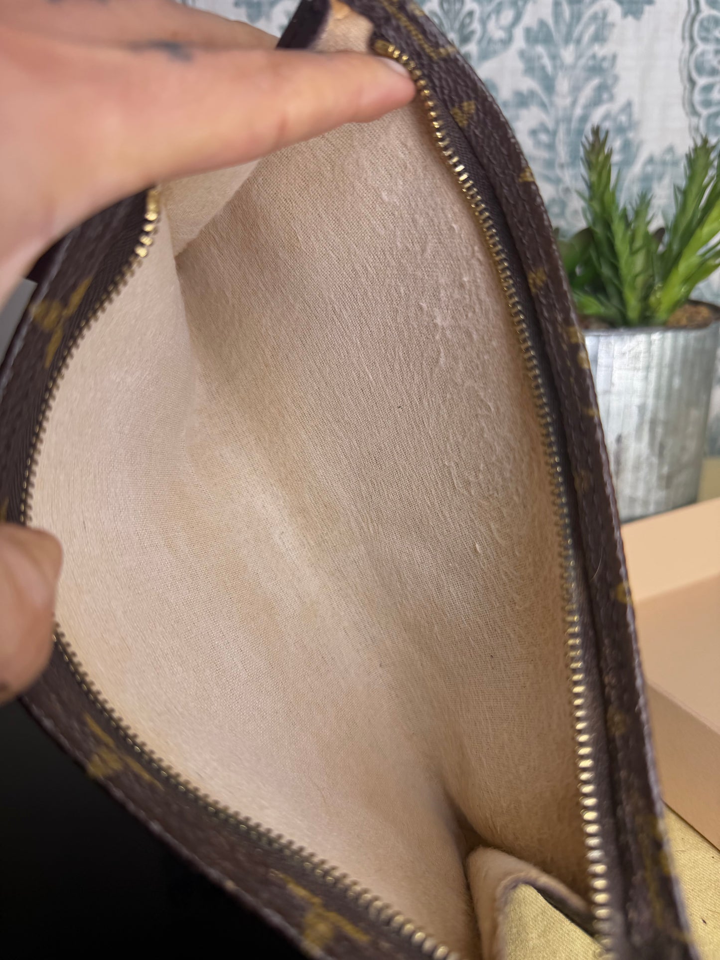 Louis Vuitton Bucket GM Pochette #2