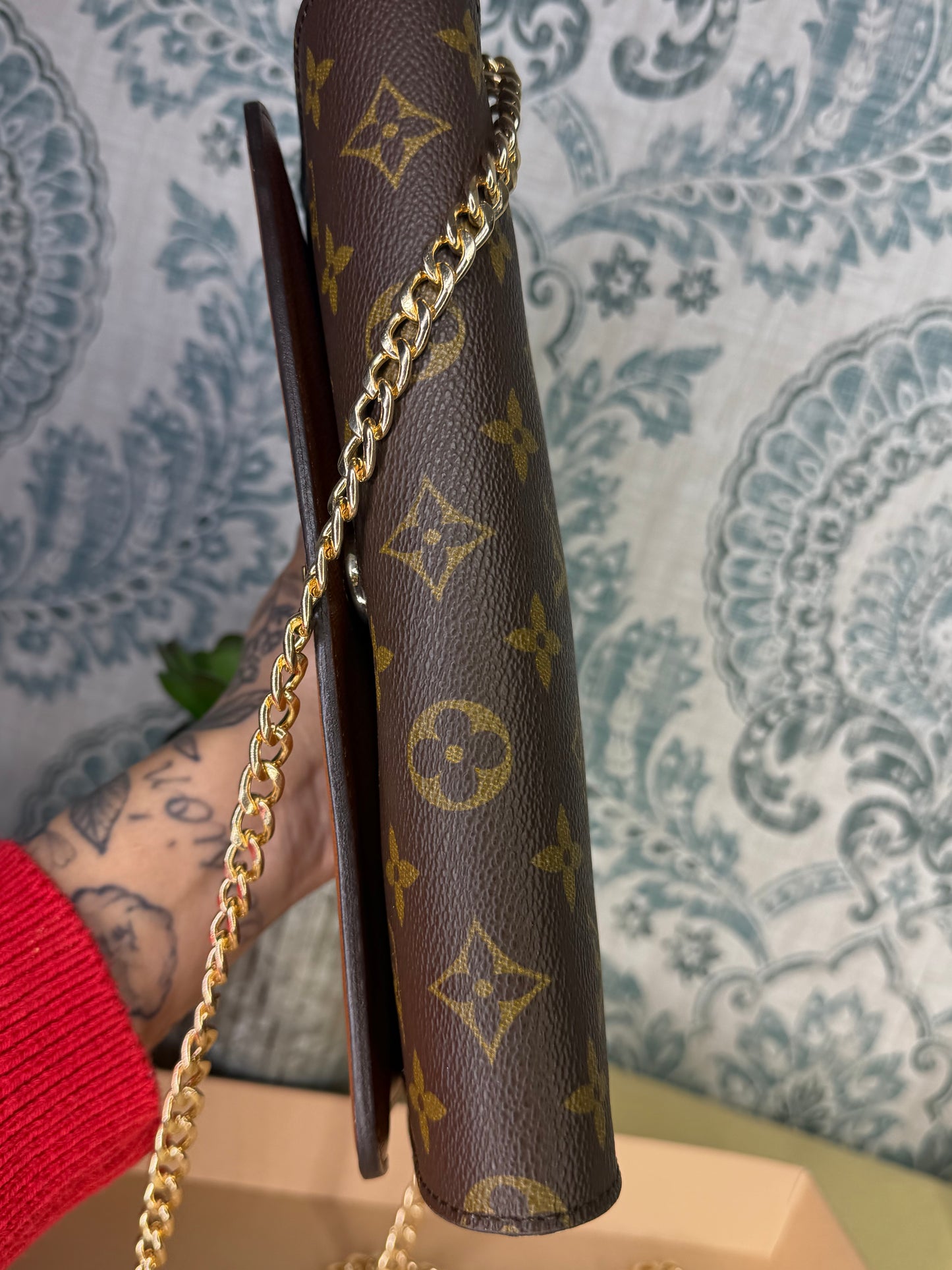 Louis Vuitton Pochette Bordeaux