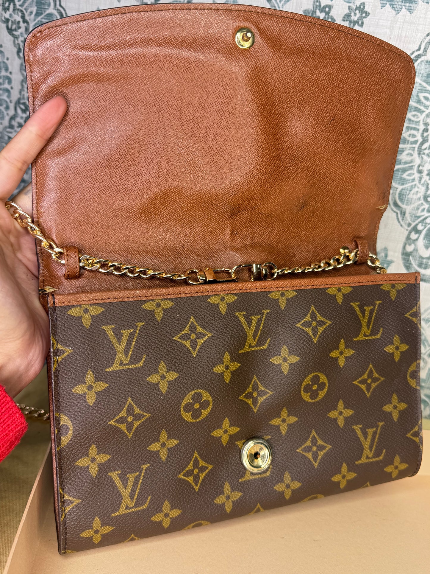 Louis Vuitton Pochette Bordeaux