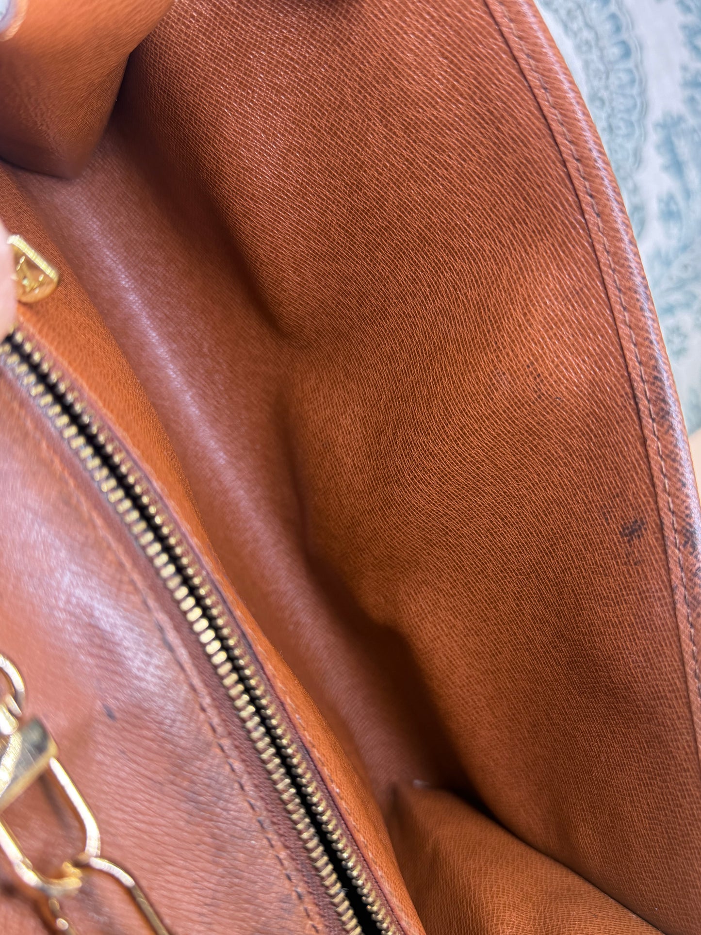 Louis Vuitton Pochette Bordeaux