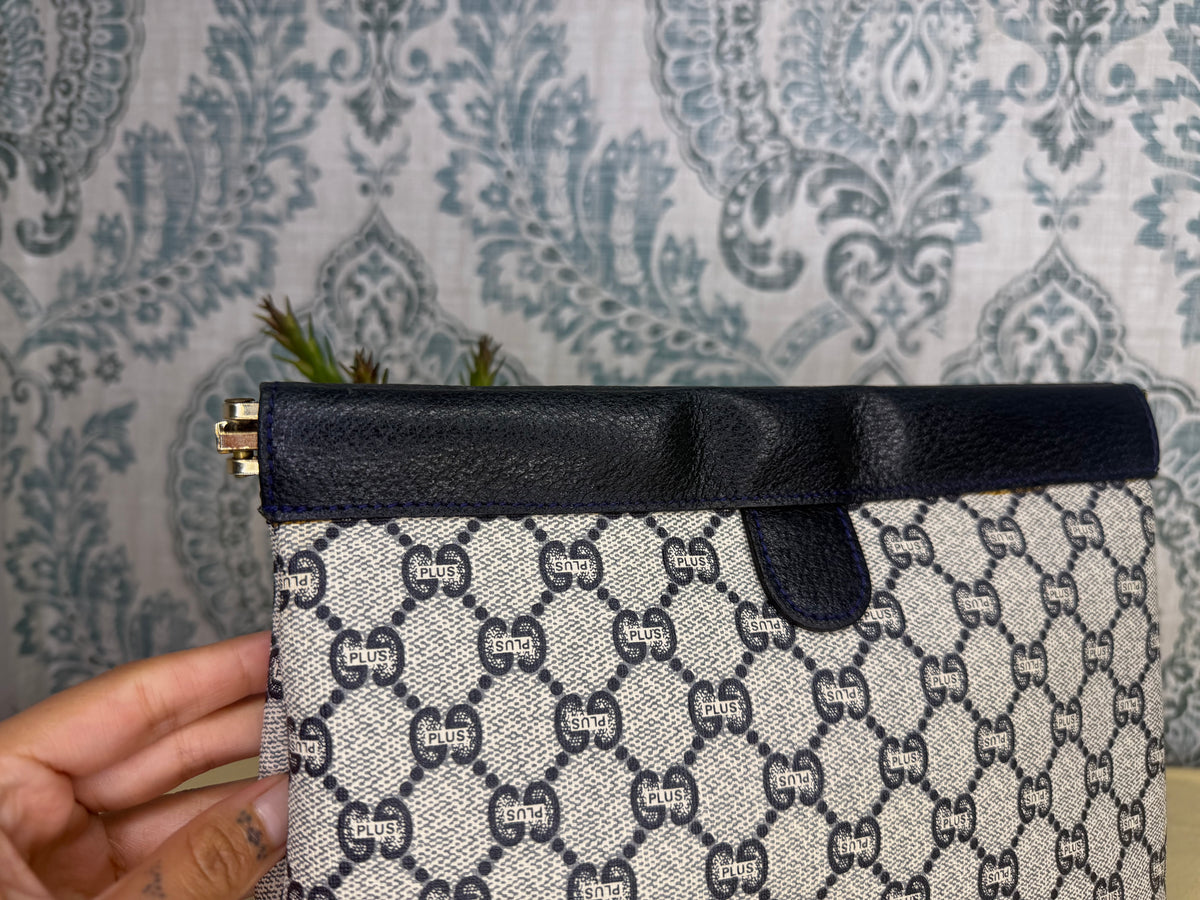 Gucci Plus Clutch Navy