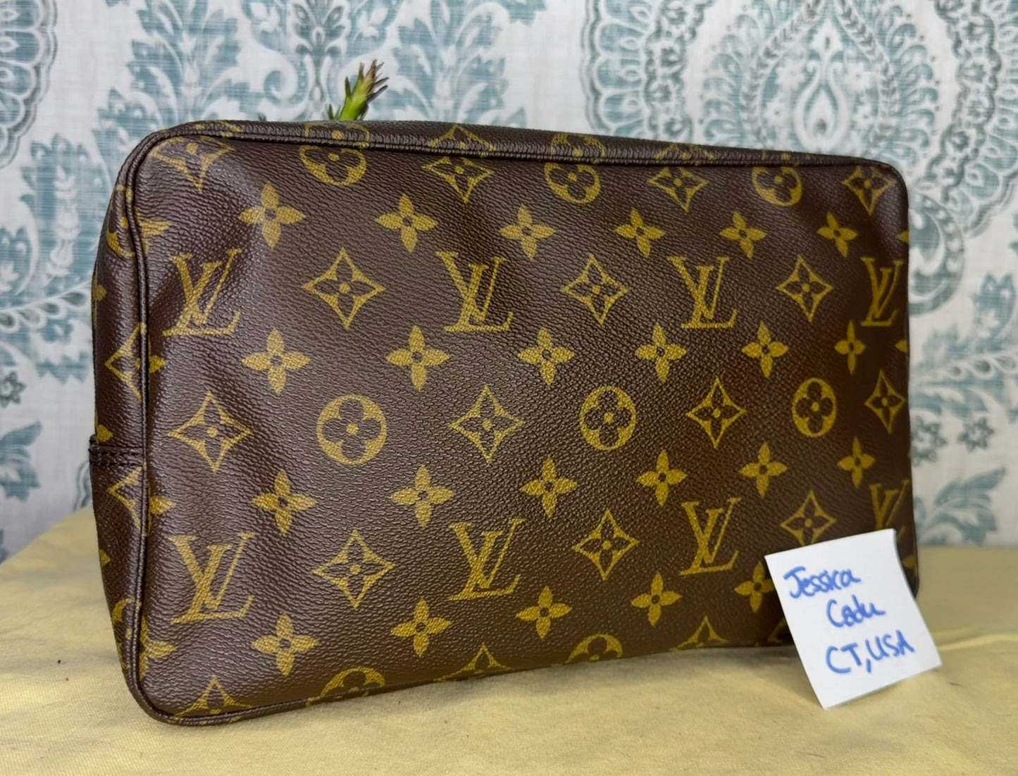 Louis Vuitton Trousse 28