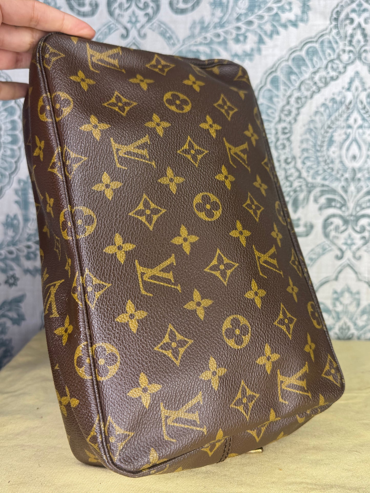 Louis Vuitton Trousse 28