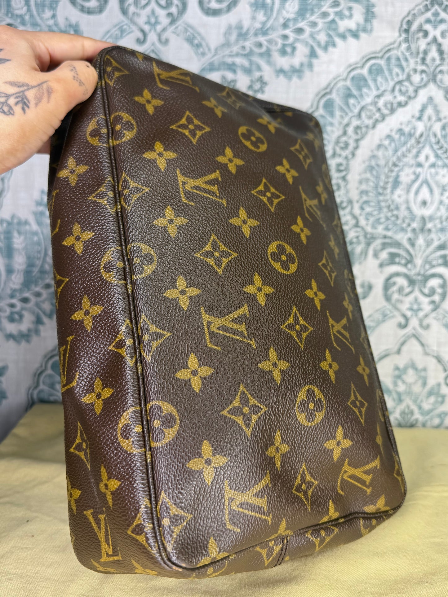 Louis Vuitton Trousse 28