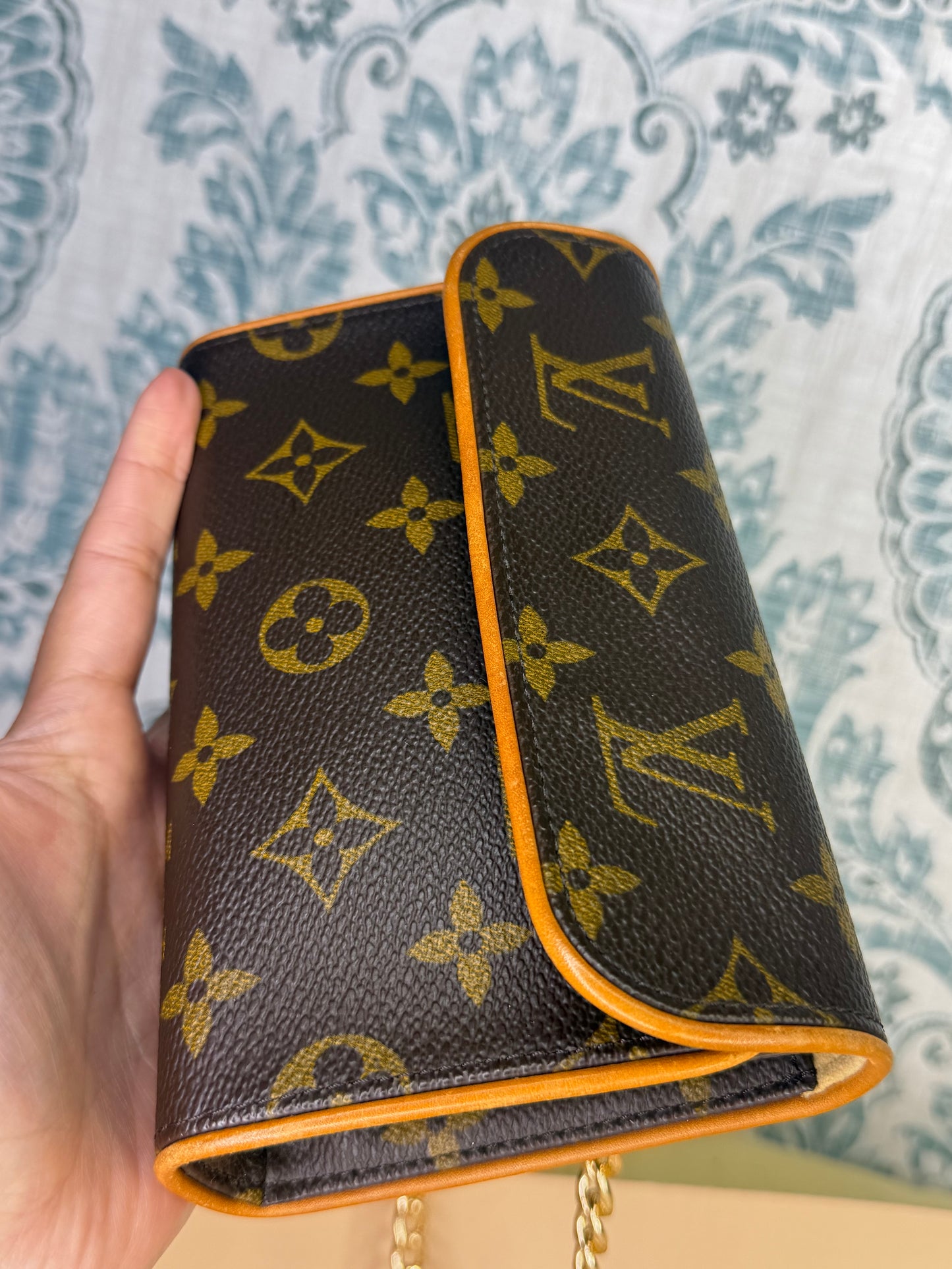 Louis Vuitton Pochette Florentine