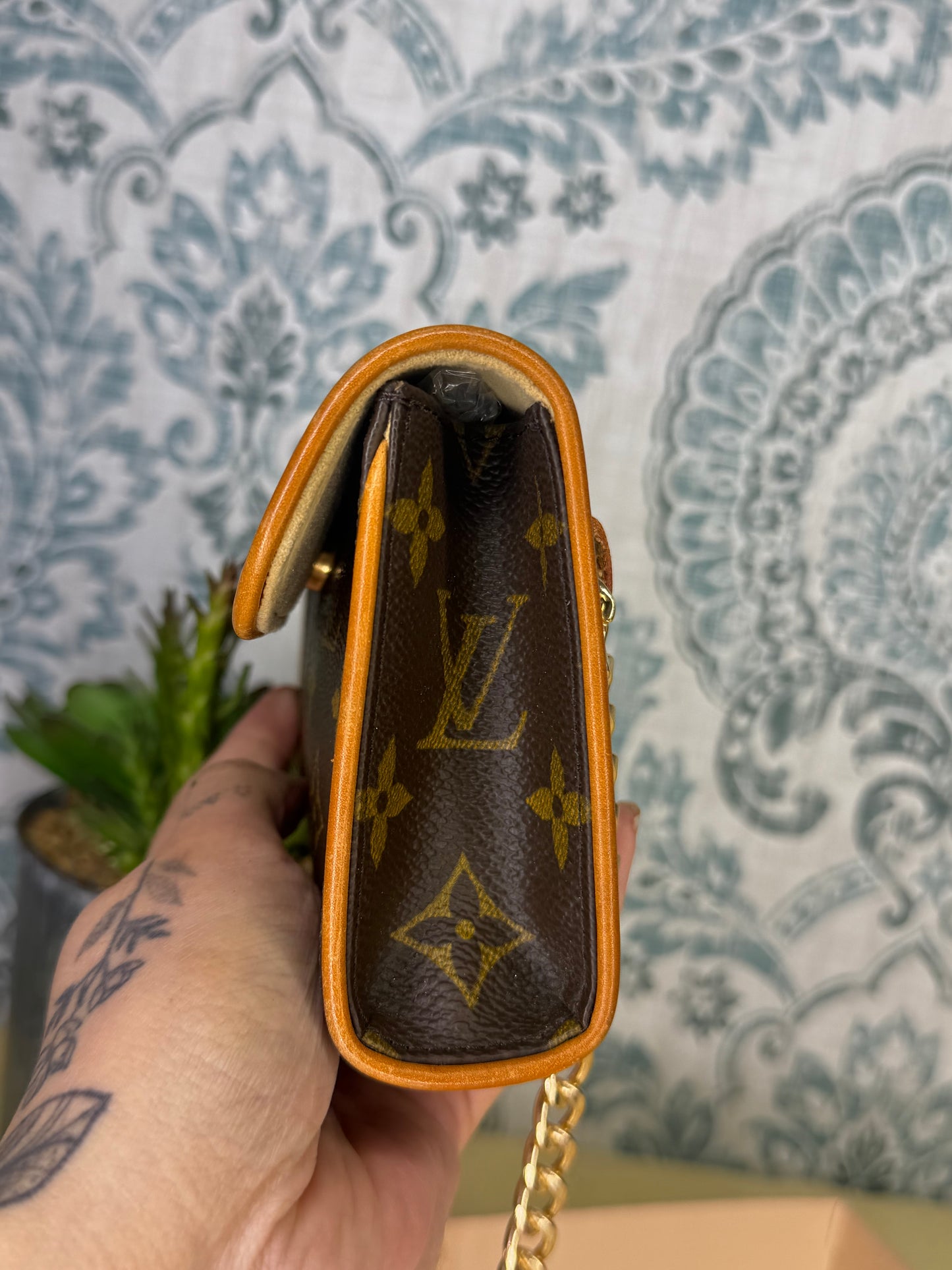 Louis Vuitton Pochette Florentine