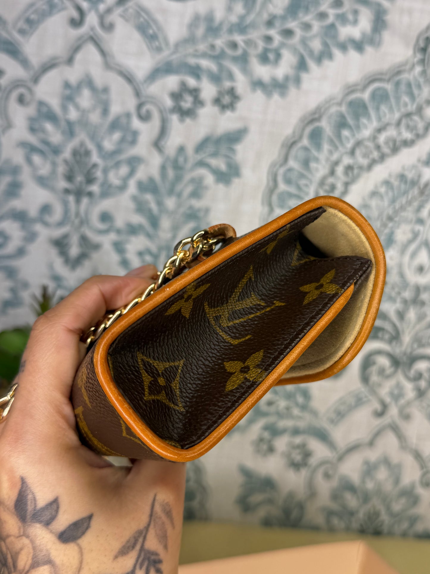 Louis Vuitton Pochette Florentine