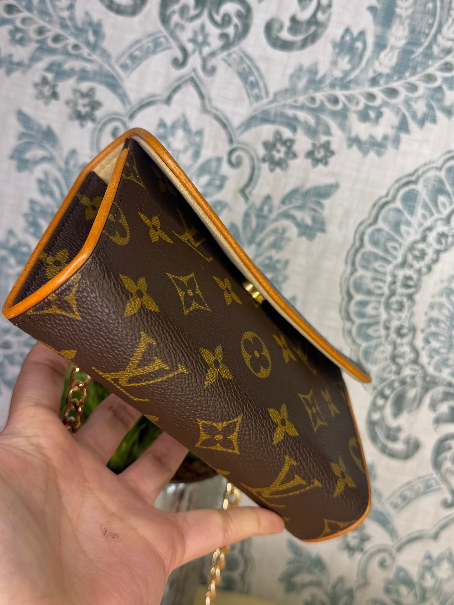 Louis Vuitton Pochette Florentine