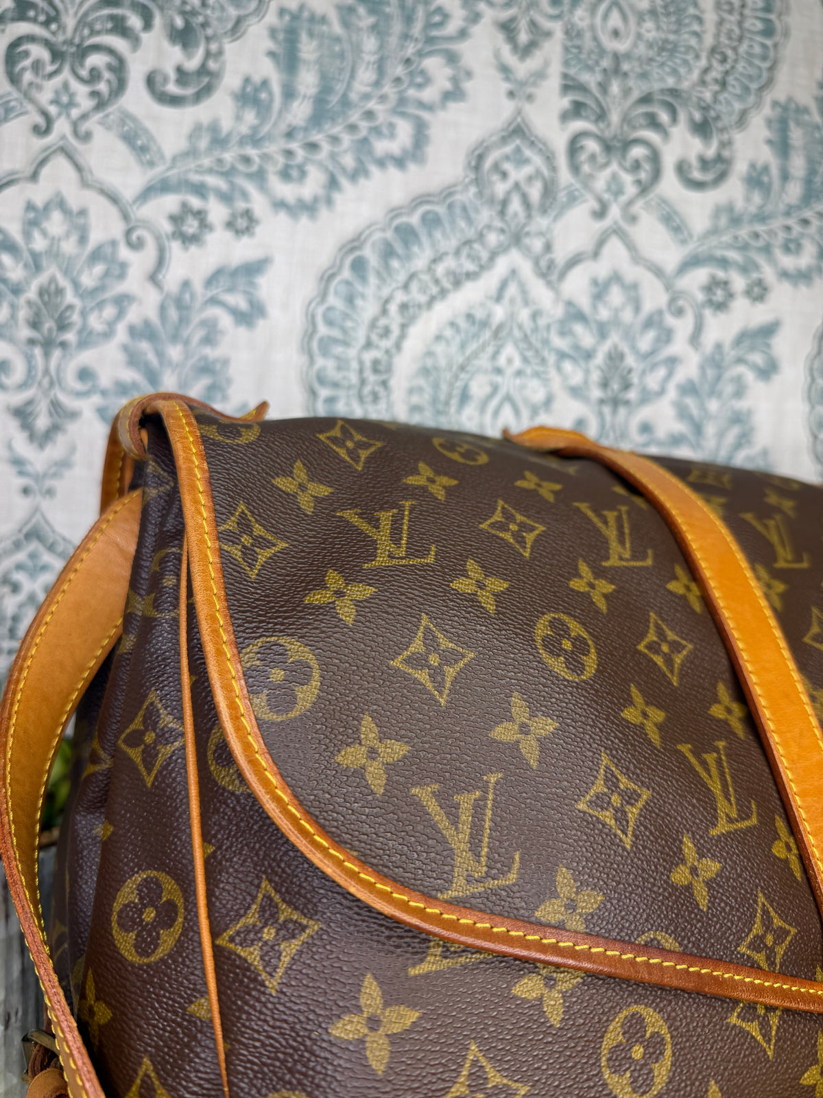 Louis Vuitton Saumur 35