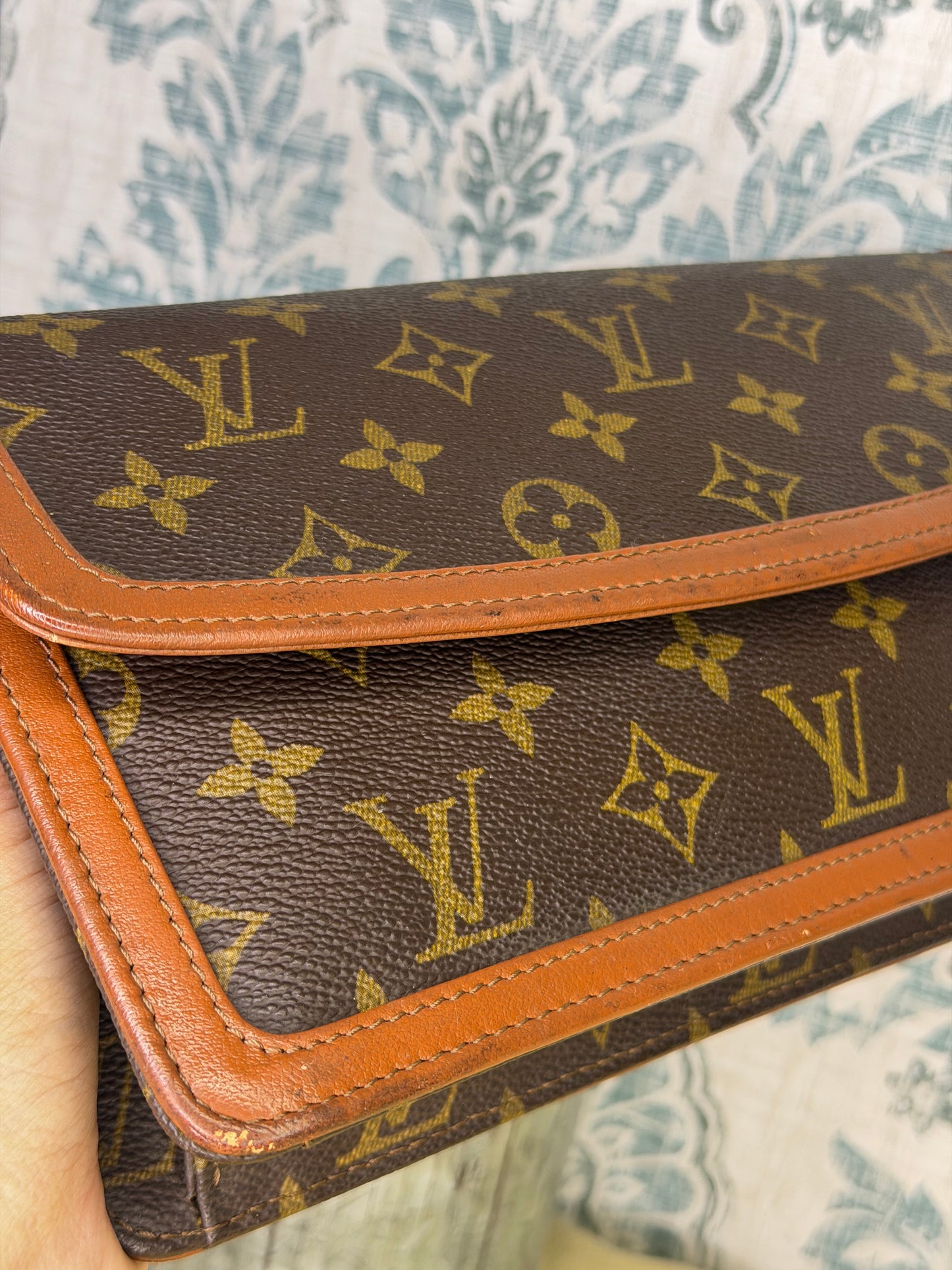 Louis Vuitton Pochette Dame PM Clutch