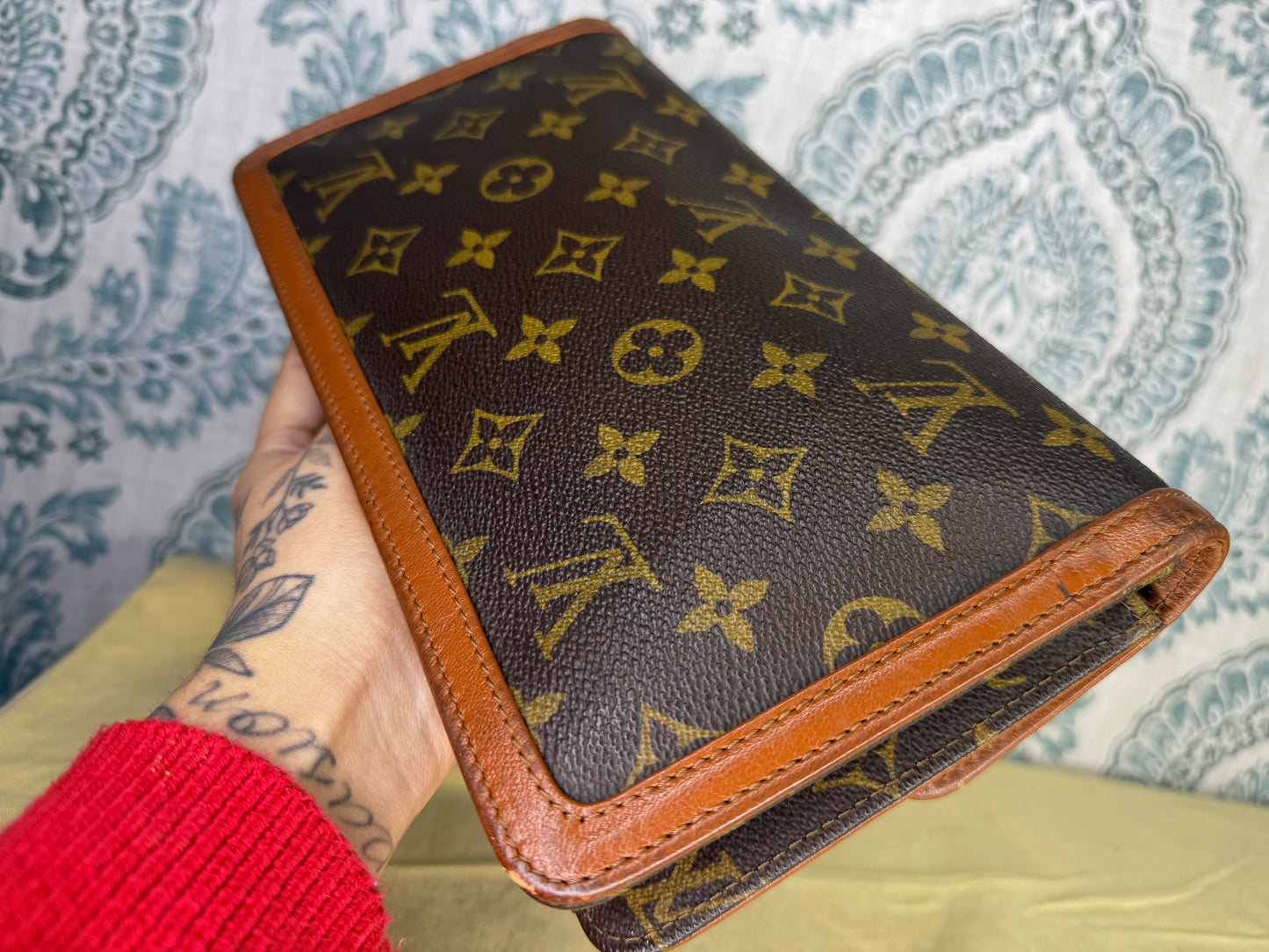 Louis Vuitton Pochette Dame PM Clutch