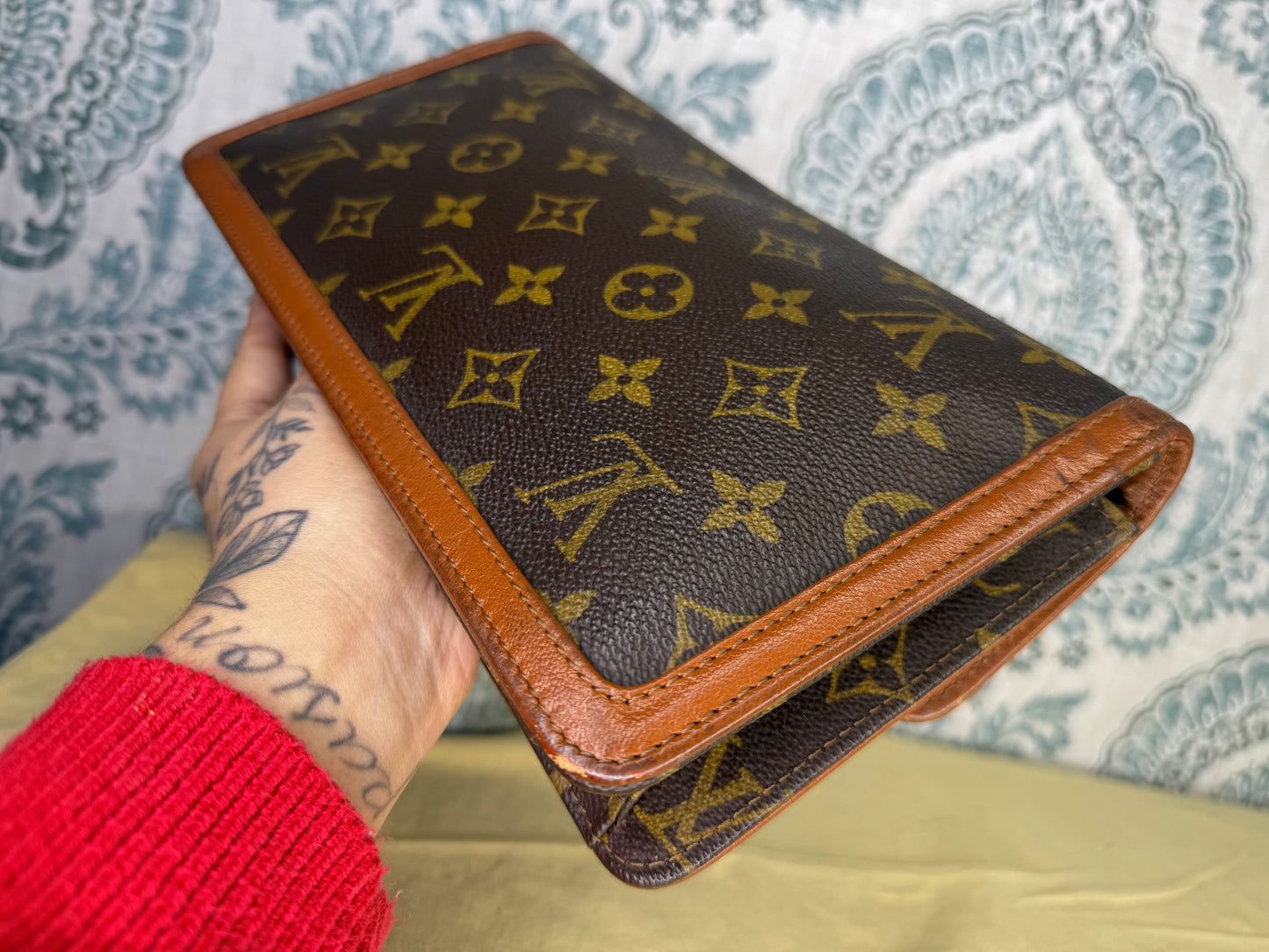 Louis Vuitton Pochette Dame PM Clutch