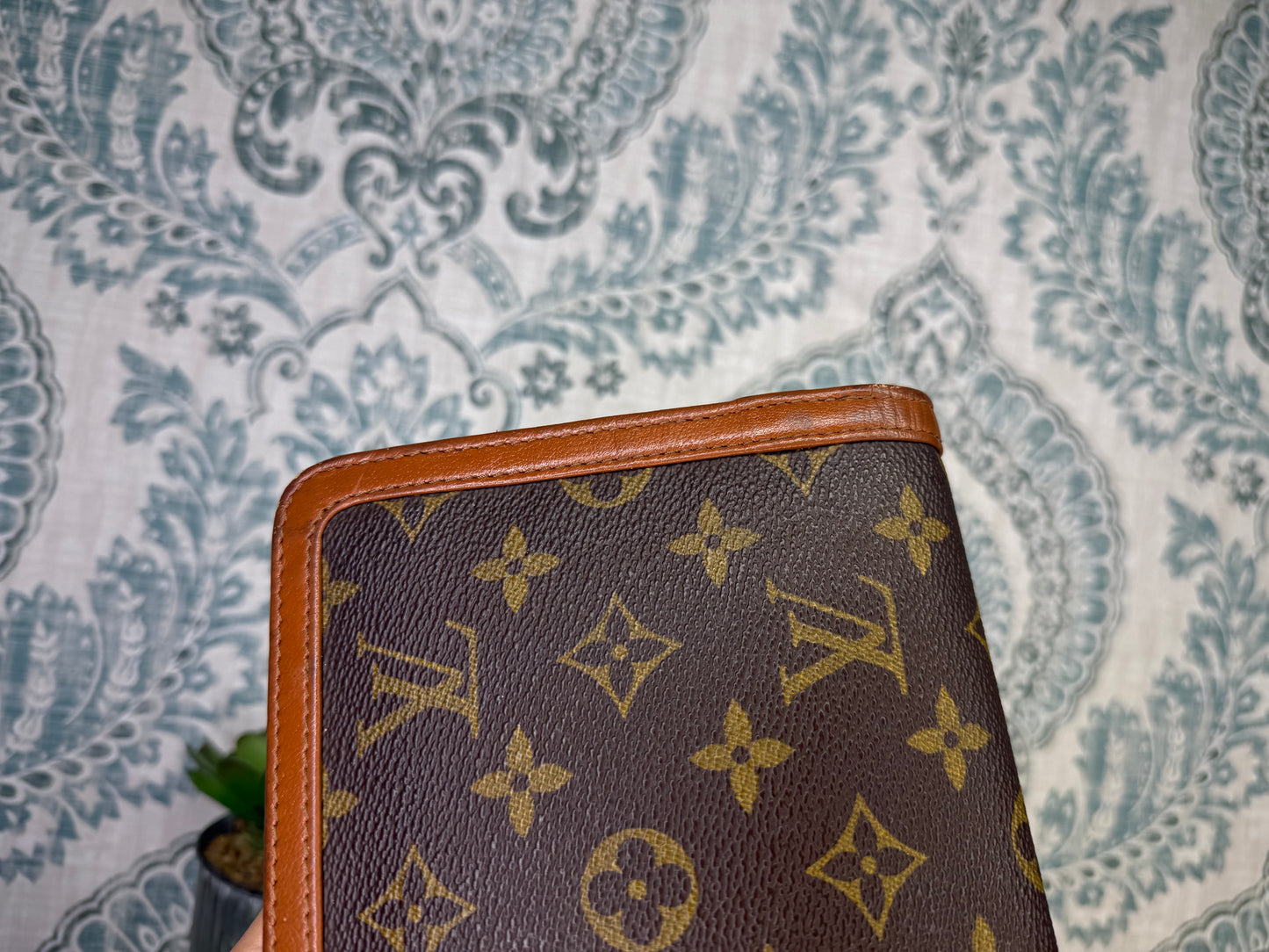 Louis Vuitton Pochette Dame PM Clutch