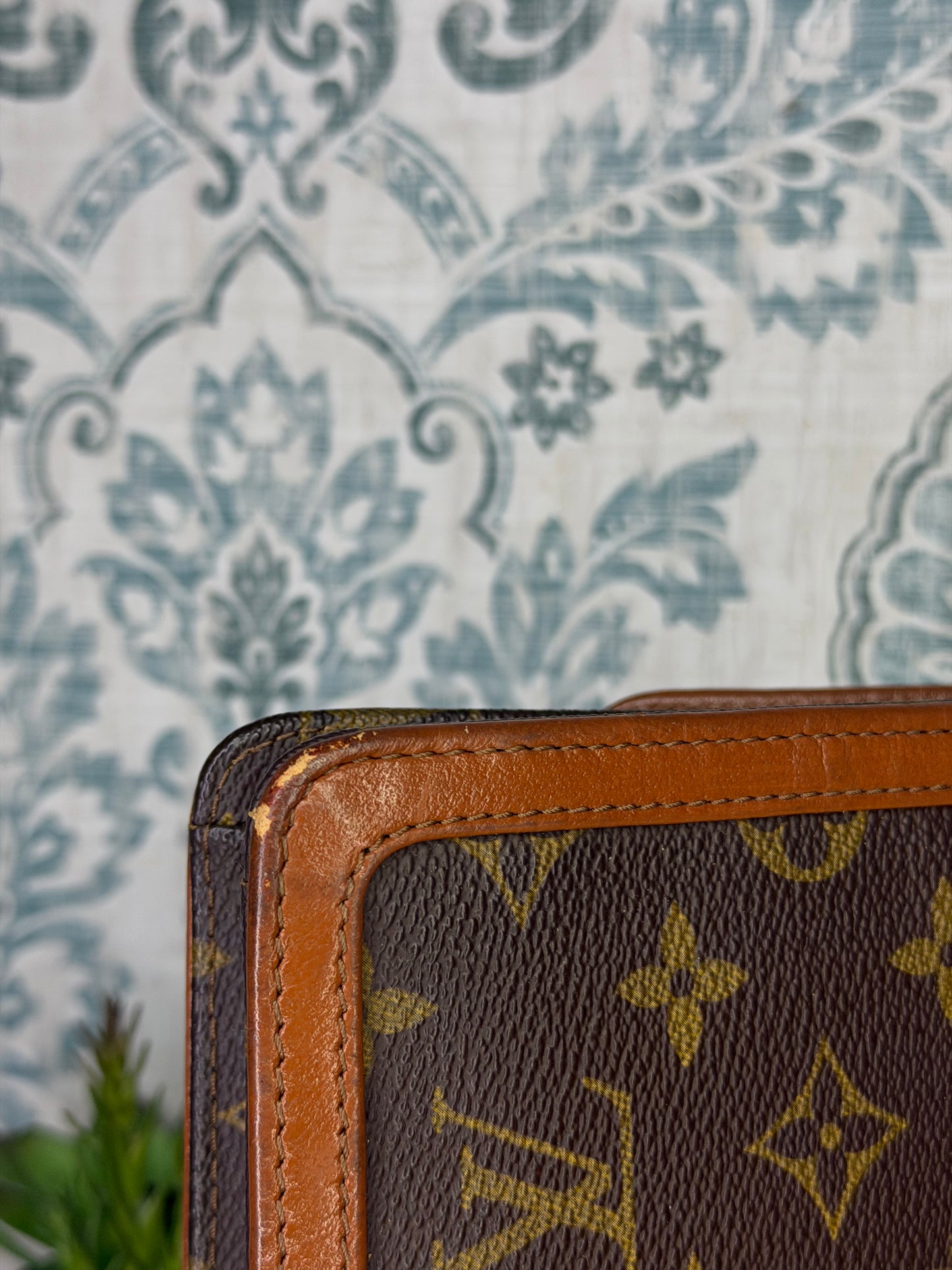 Louis Vuitton Pochette Dame PM Clutch