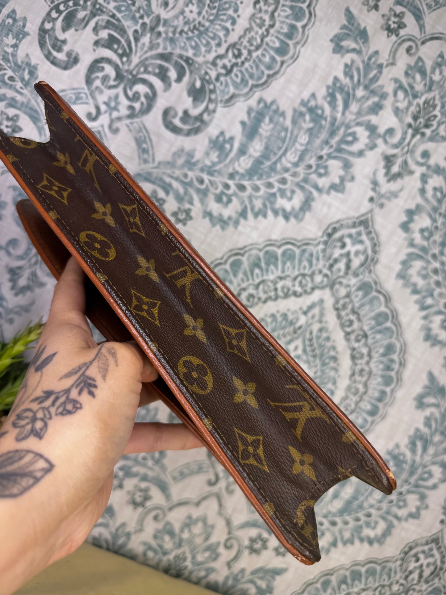 Louis Vuitton Pochette Dame PM Clutch