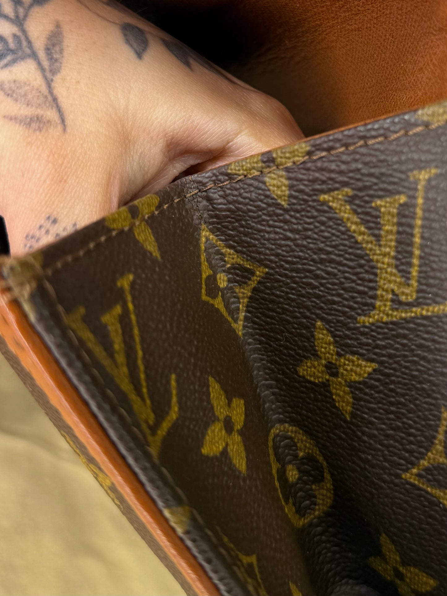 Louis Vuitton Pochette Dame PM Clutch