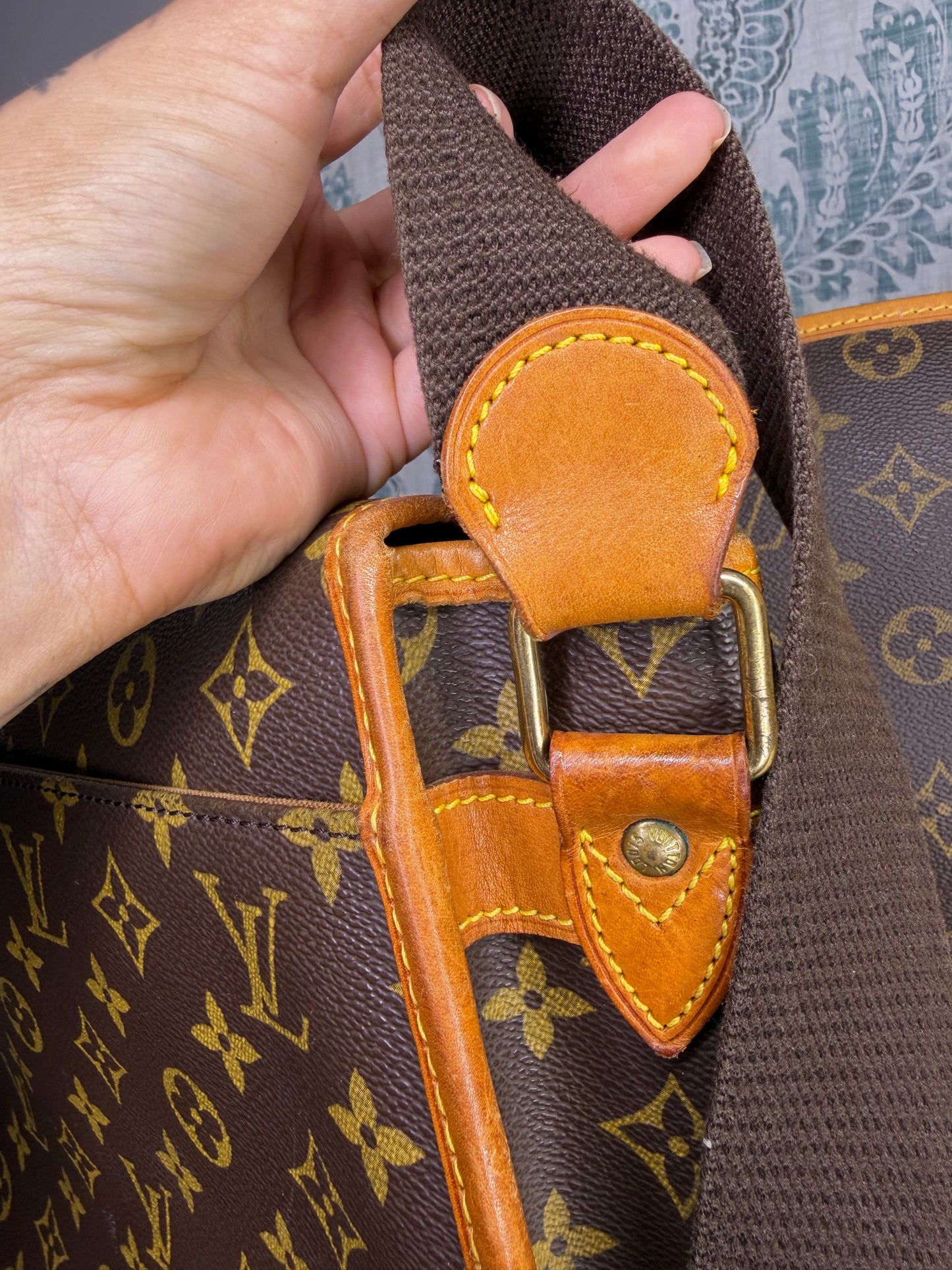 Louis Vuitton Sac Gibeciere GM