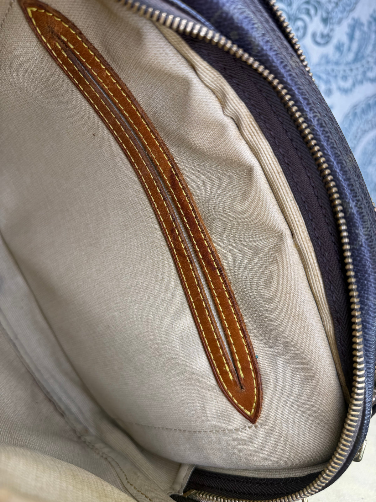 Louis Vuitton Reporter PM