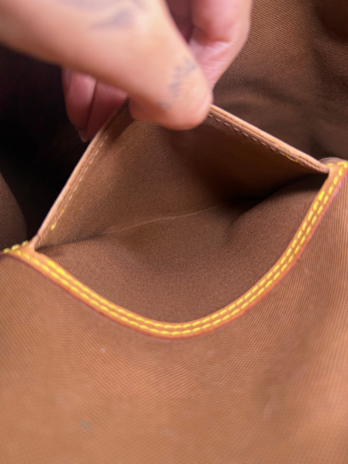 Louis Vuitton Montsouris MM